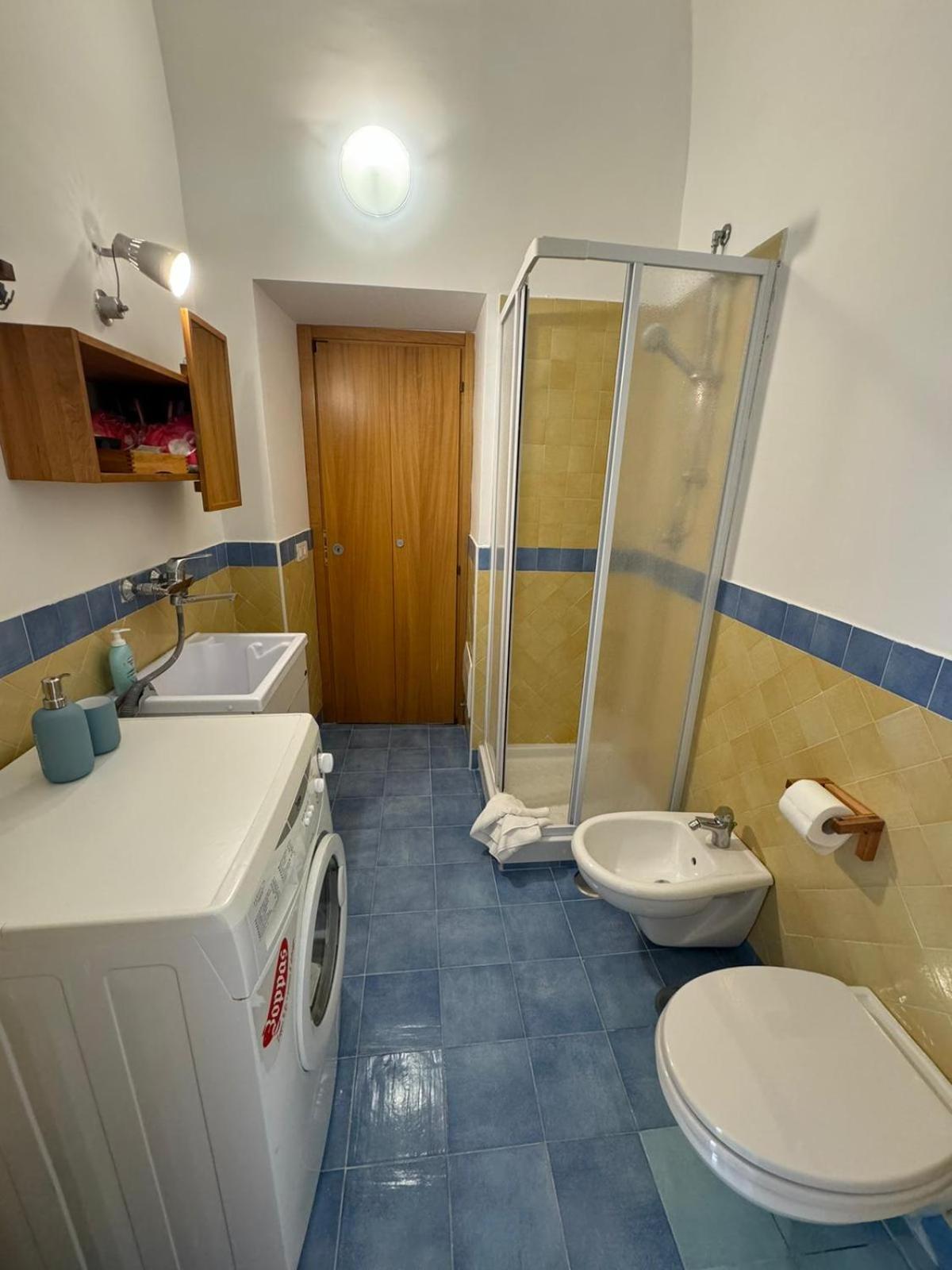 Family Room Private Bathroom