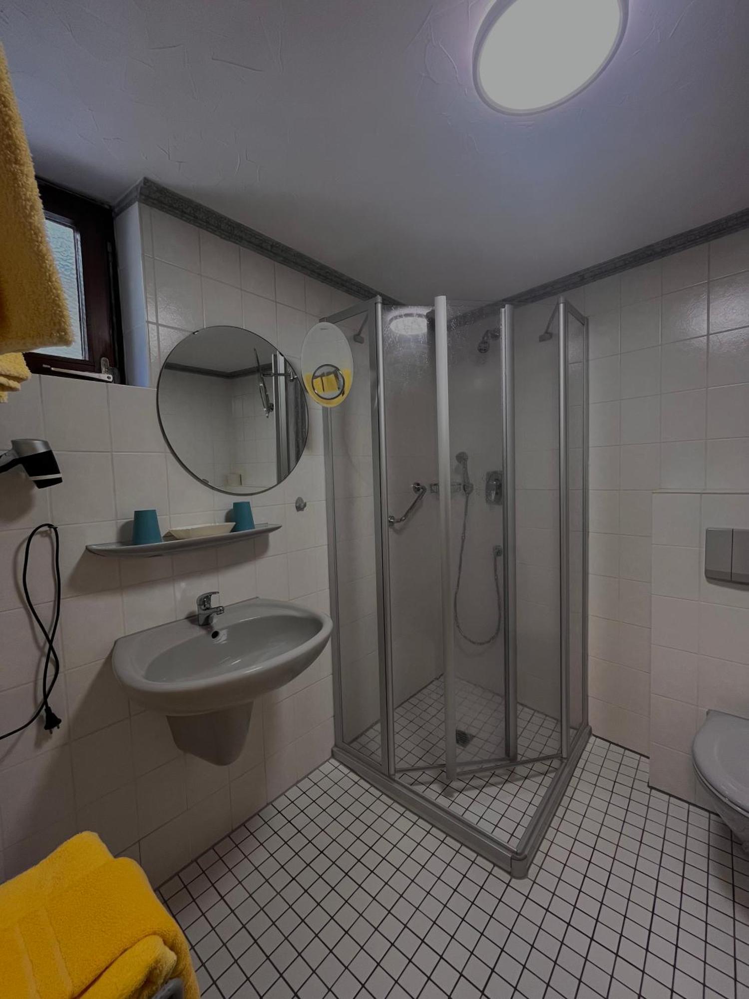 Single Room,1607654447:JPEG