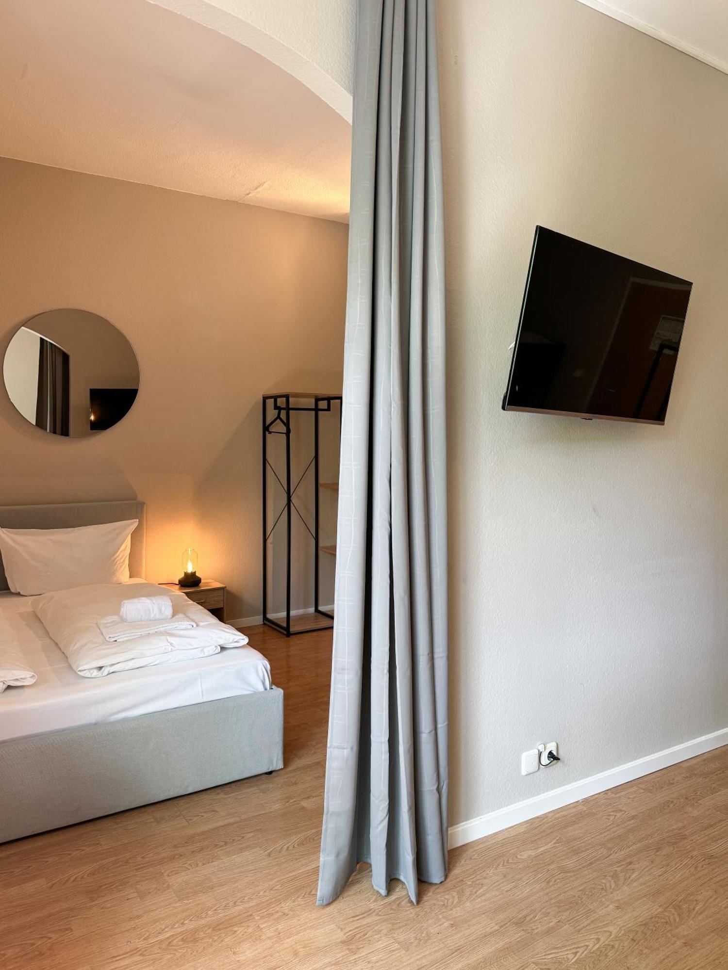 Multiple bed room up to