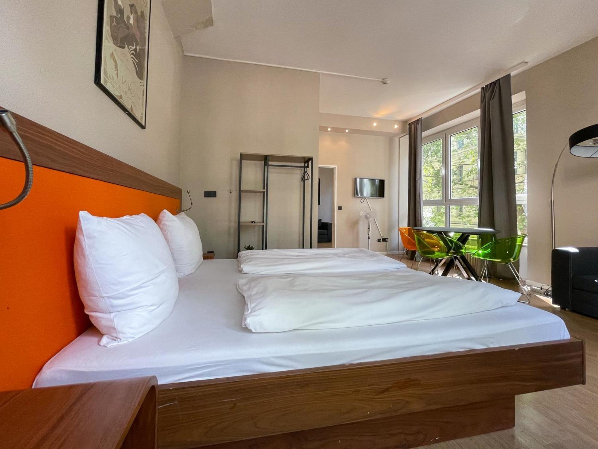 Multiple bed room up to
