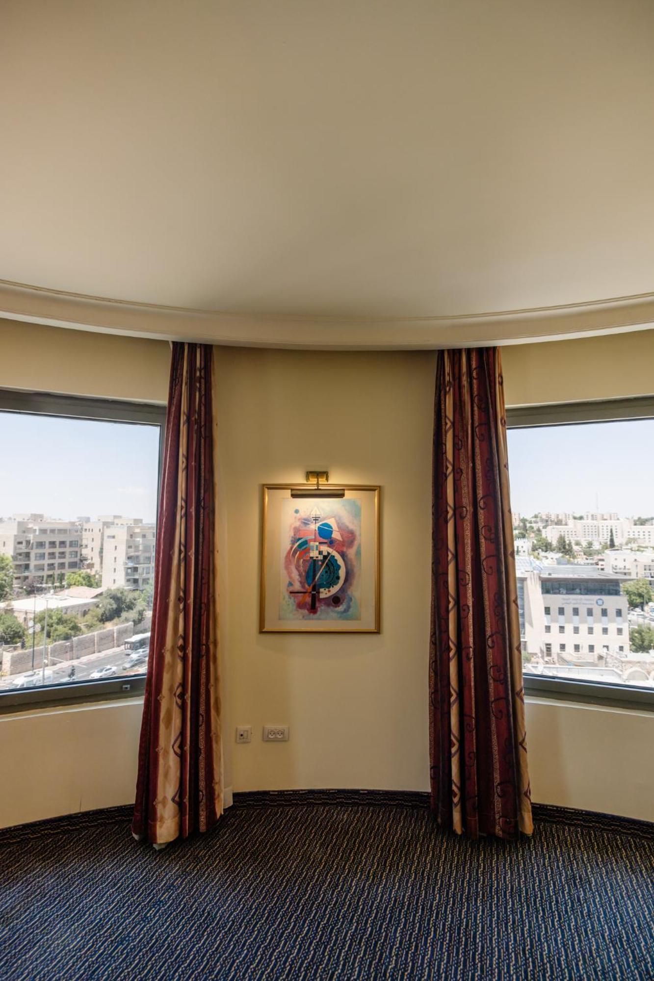 Deluxe Suite,1607660028:JPEG