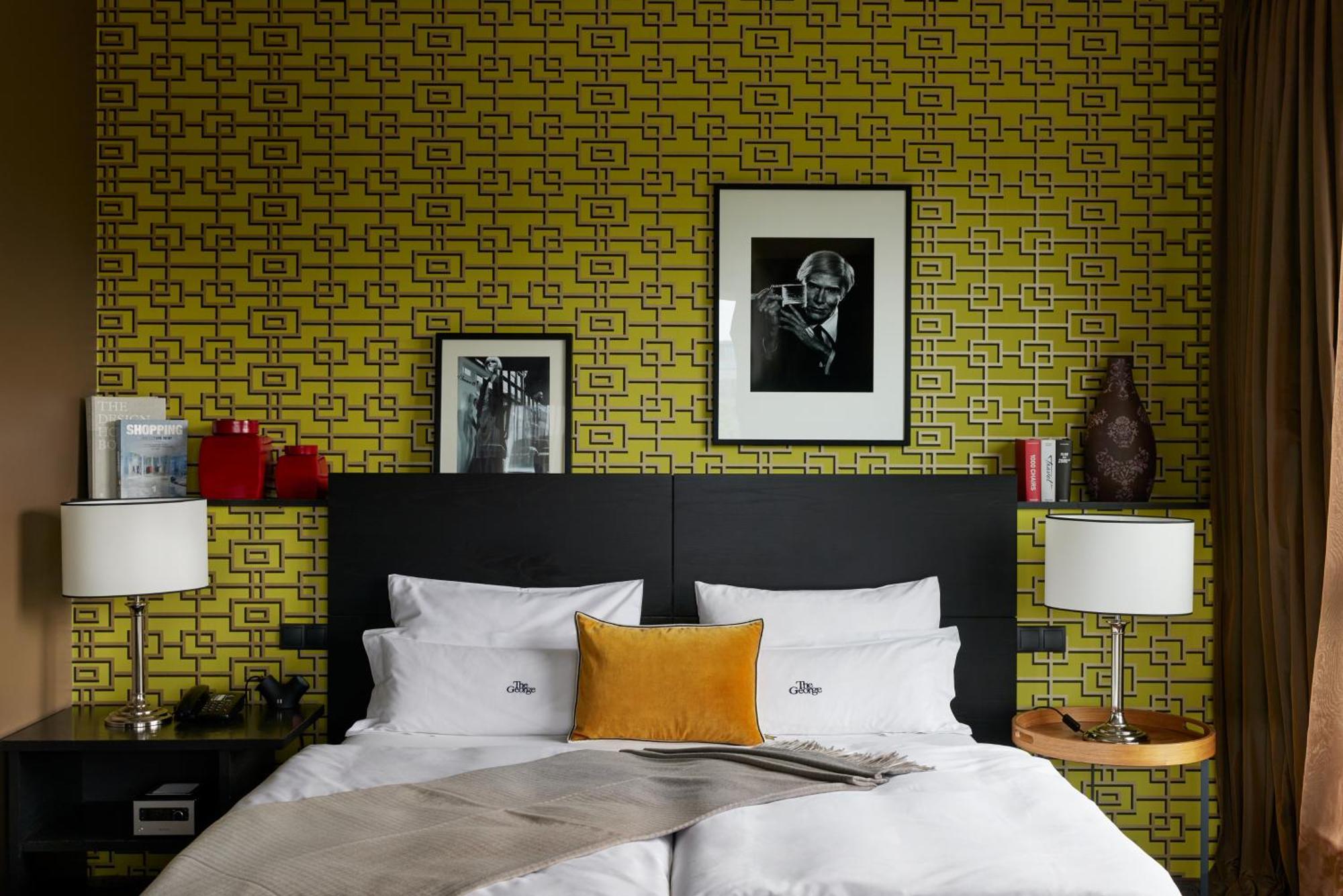 George Junior Suite