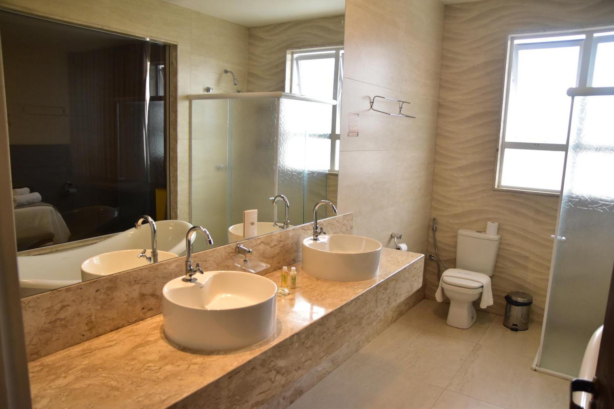 Master Double Room Bathtub