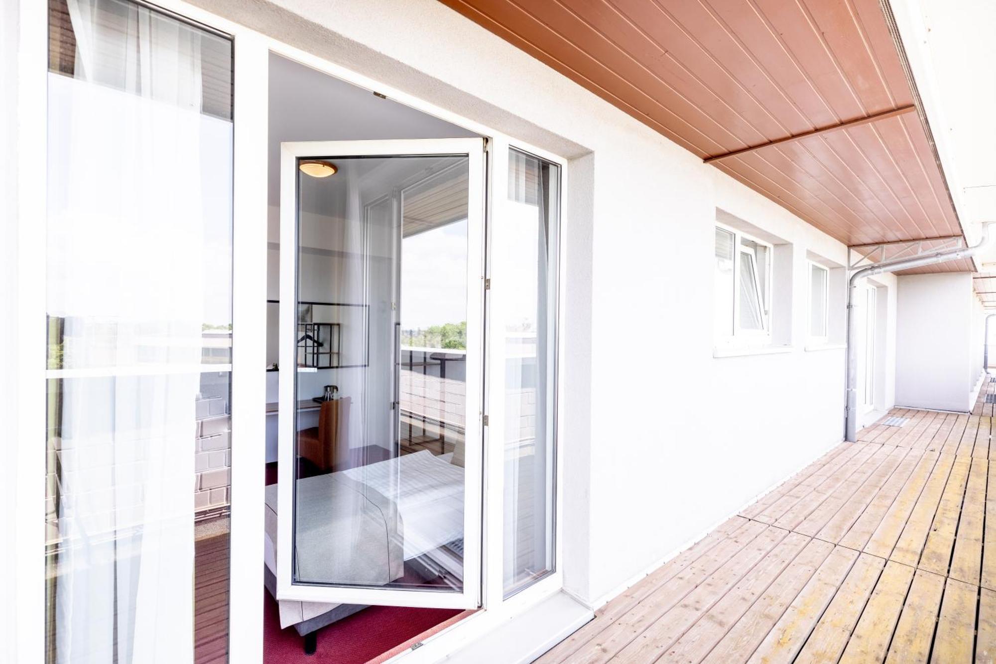 Economy Single Room