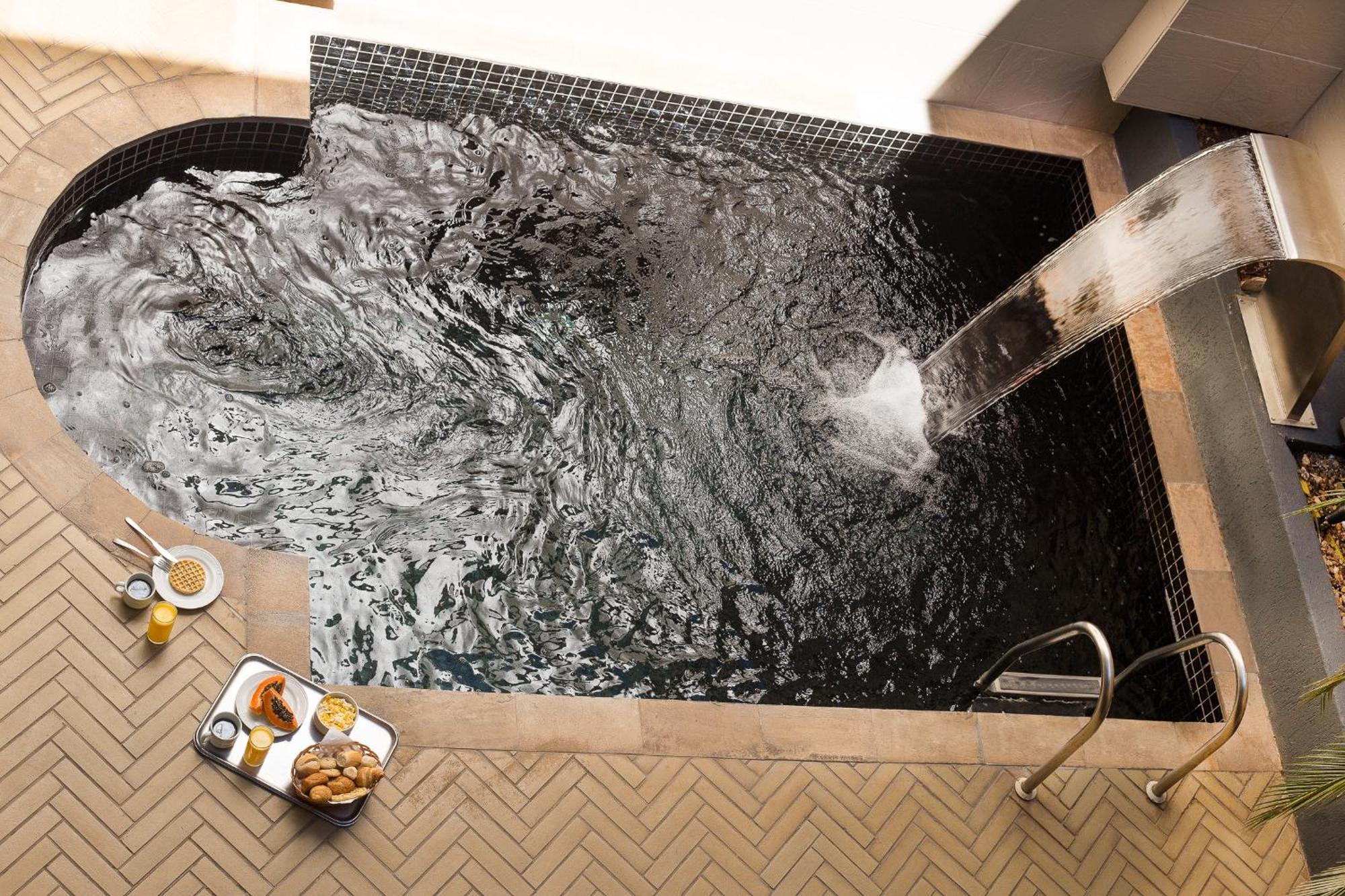 Suite Private Pool,1608332336:JPEG