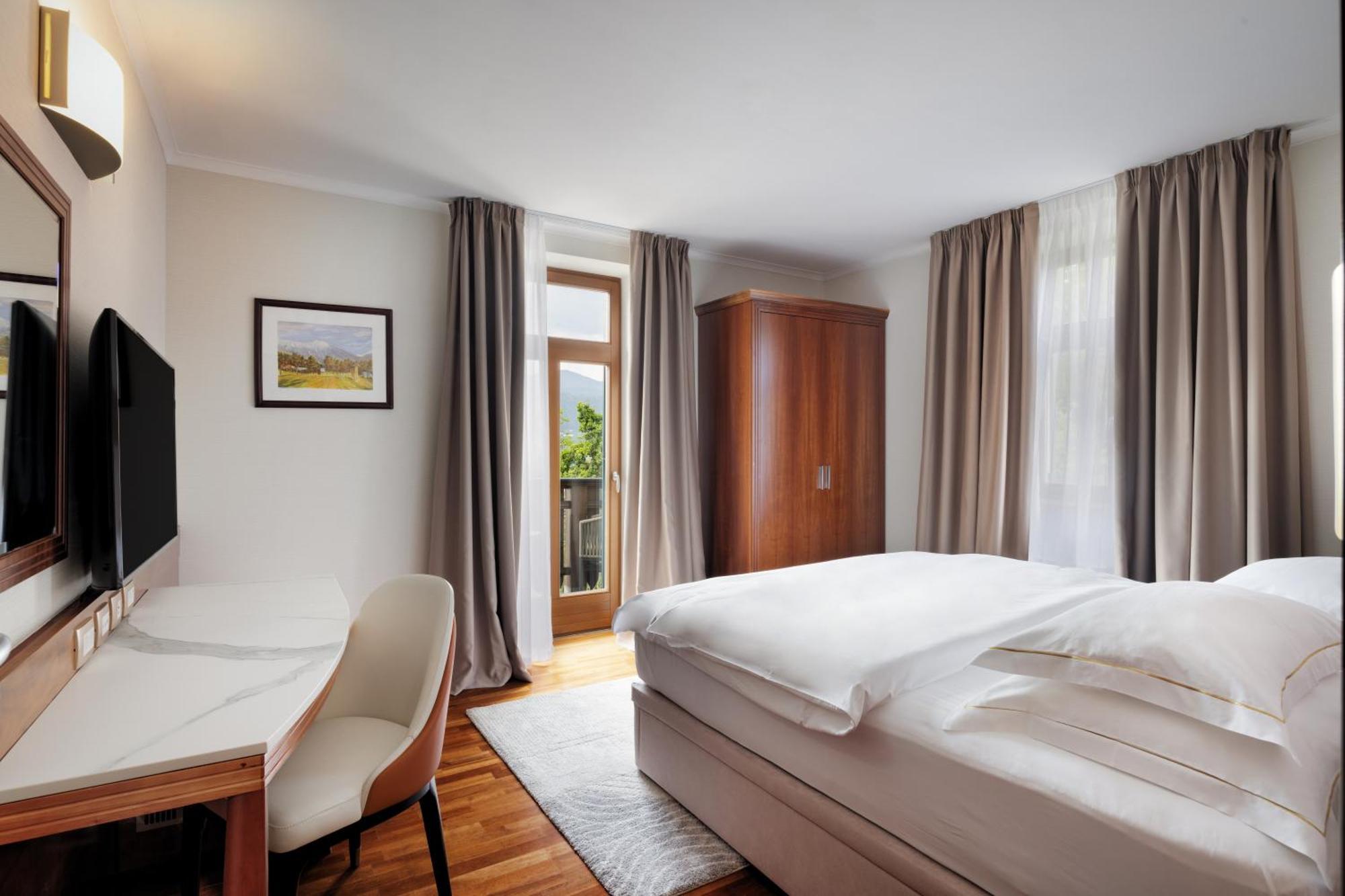 Executive Double Room Lake Side