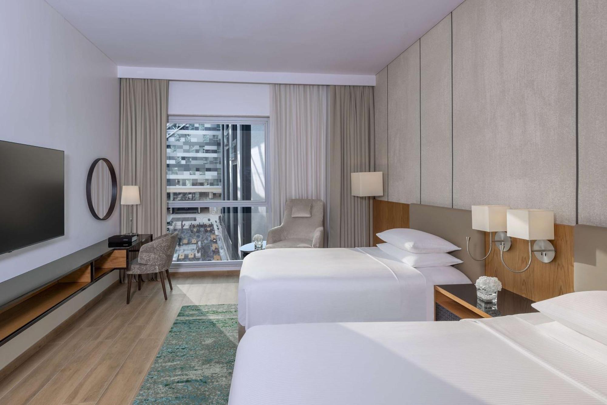 Twin Room Beach Access