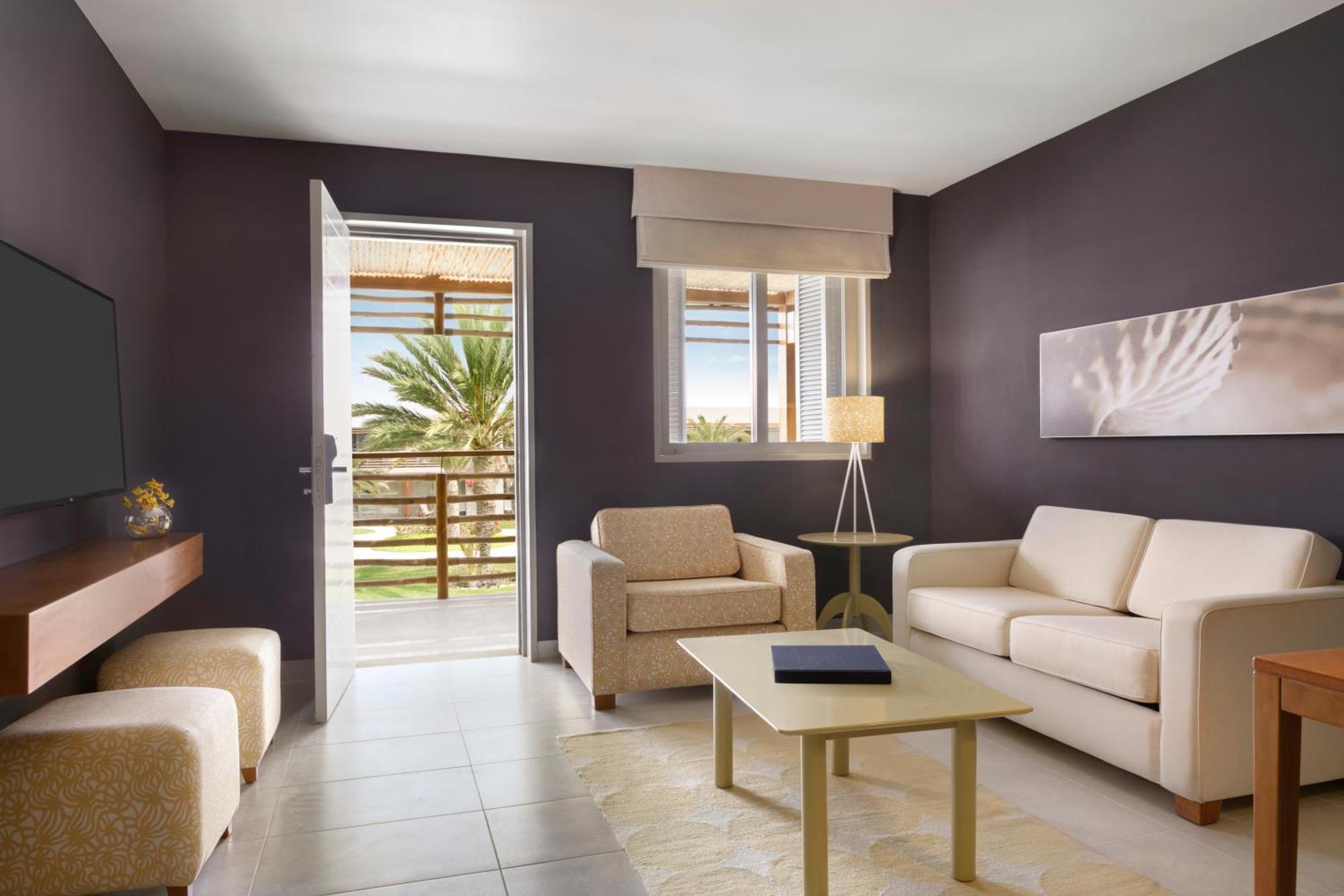 King Suite Terrace Garden View