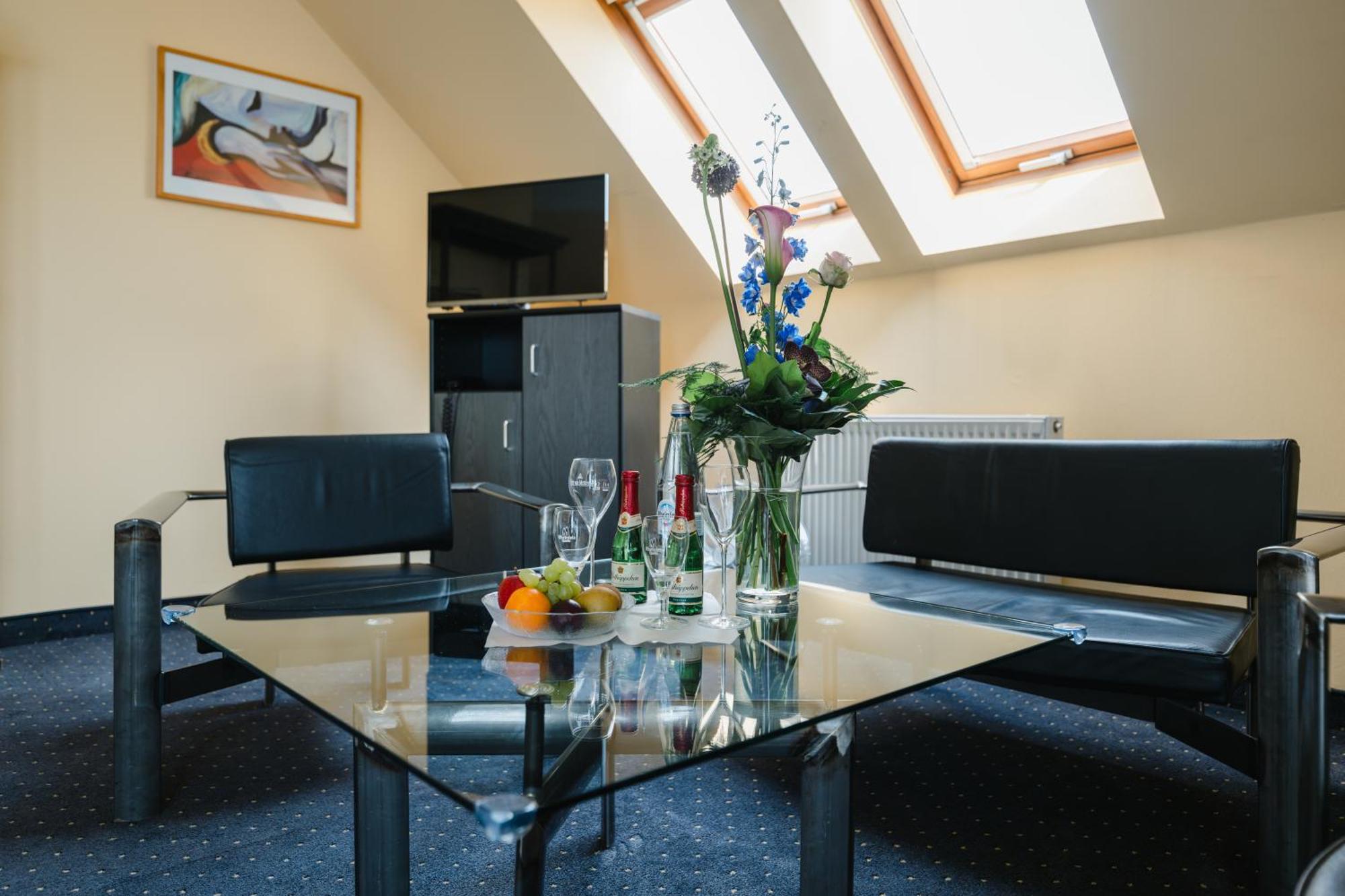 Standard Suite