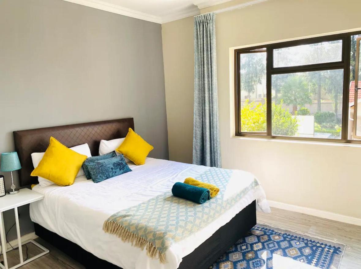Junior King Suite Ocean View