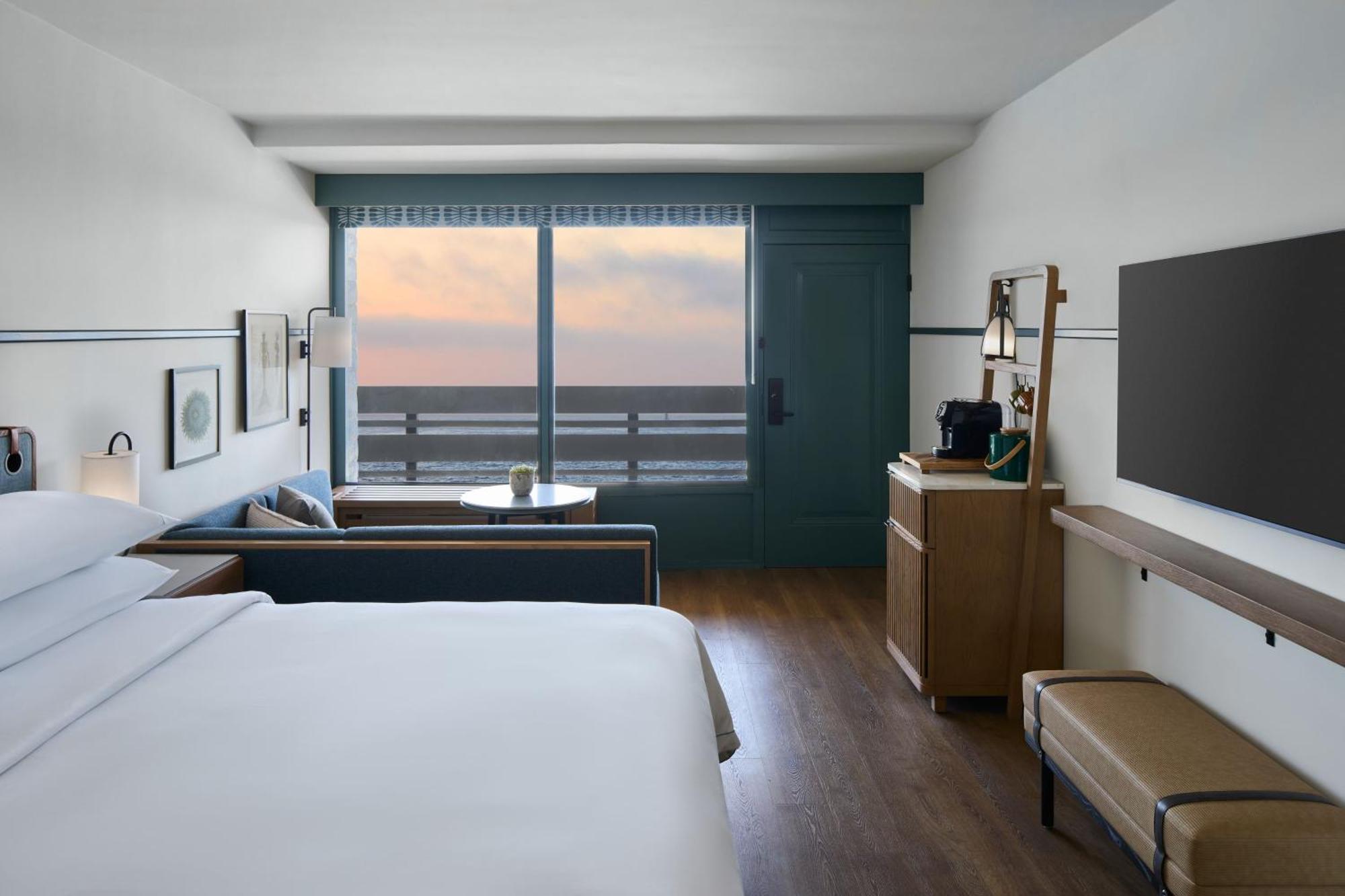 Premium King Room with Ocean View
