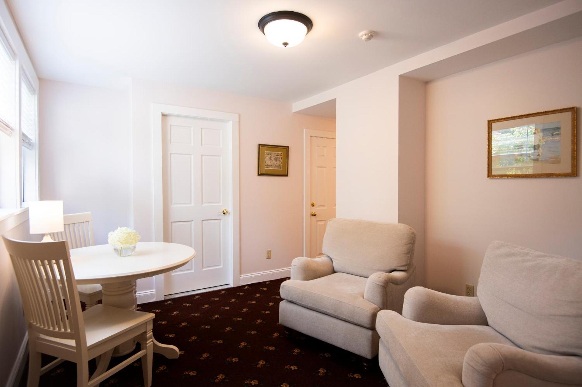 Classic King Suite