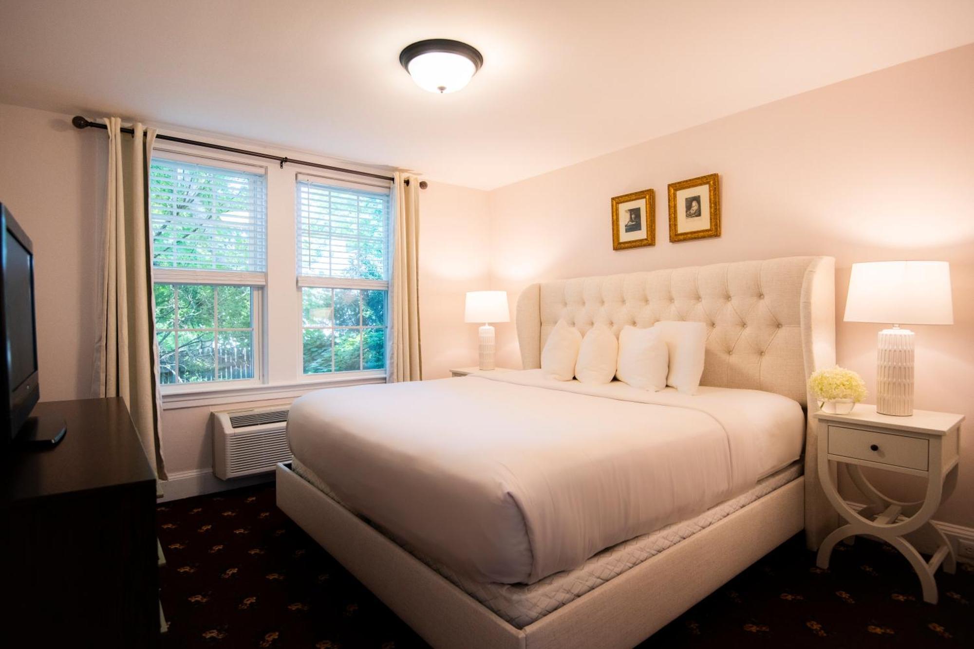 Classic King Suite