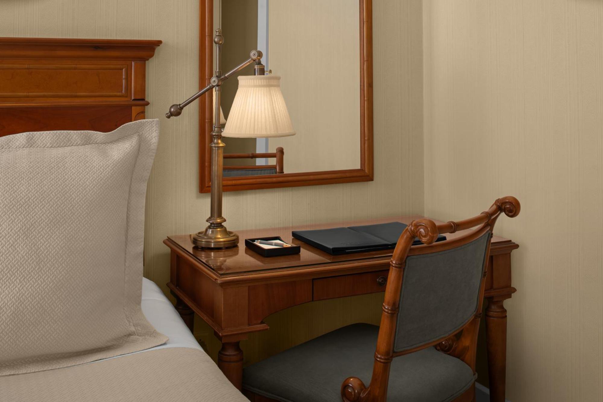 Superior Queen Room