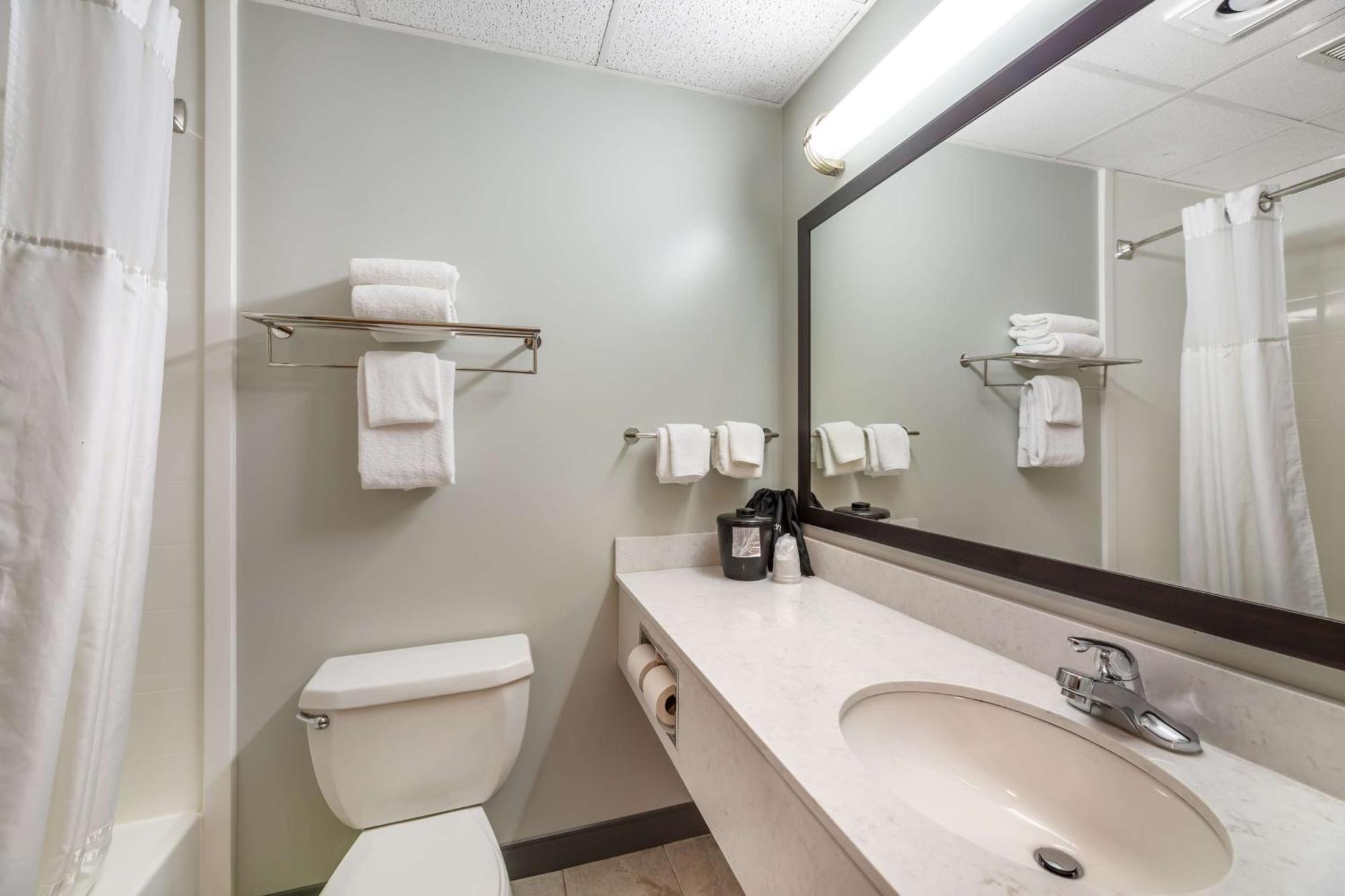 Quadruple Room with Two Double Beds - Non-Smoking