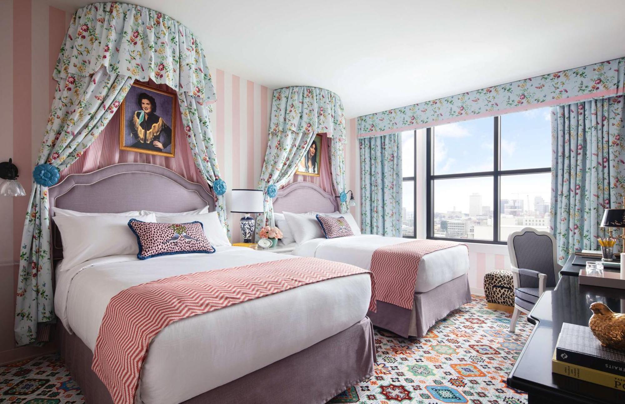 Graduate Queen Room Two Queen Beds