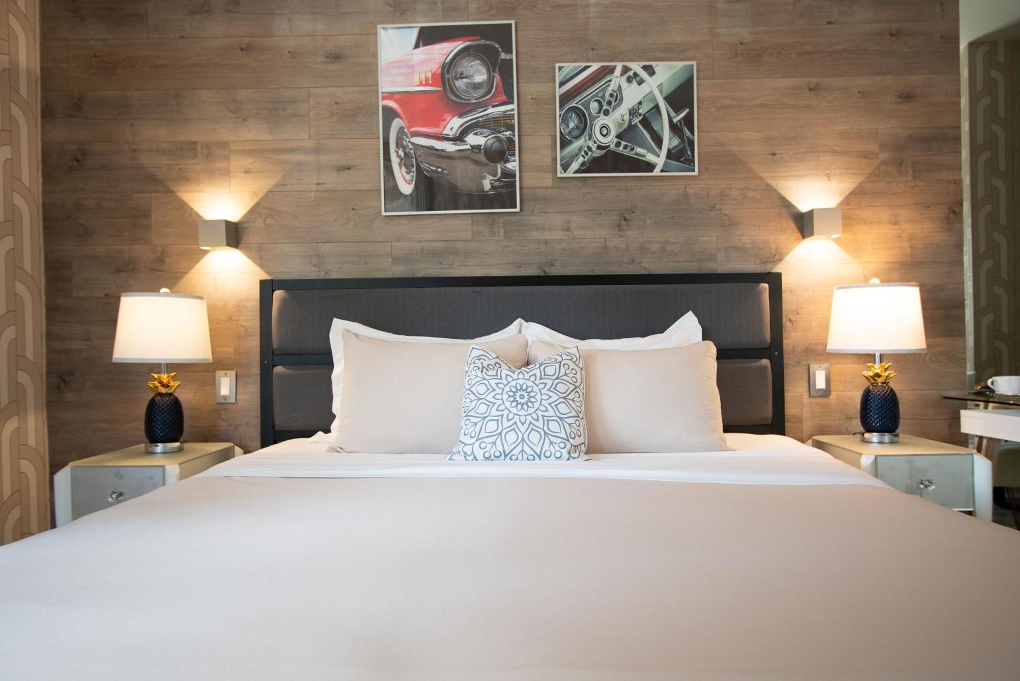 Superior King Room