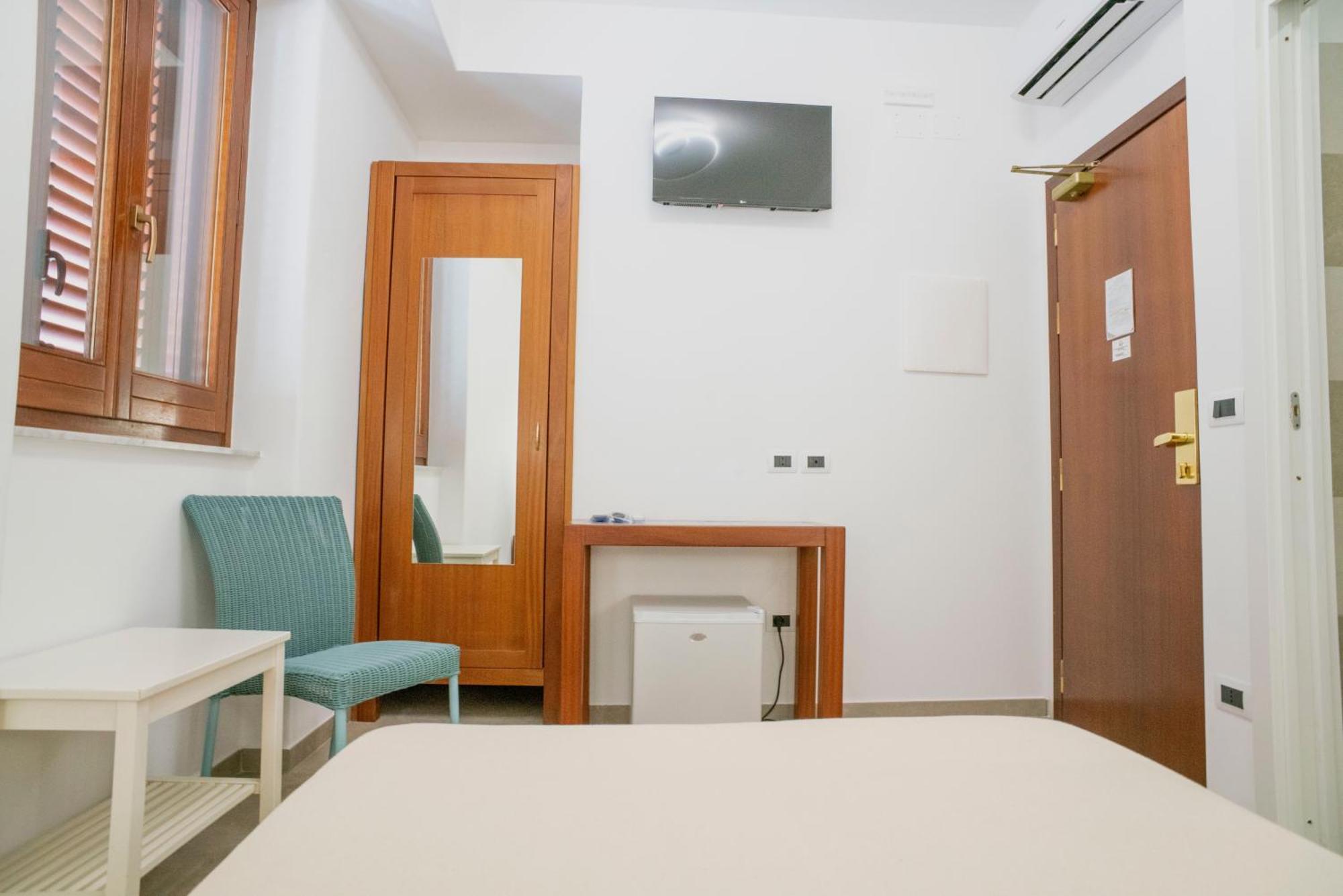 Single Room,1609717930:JPEG