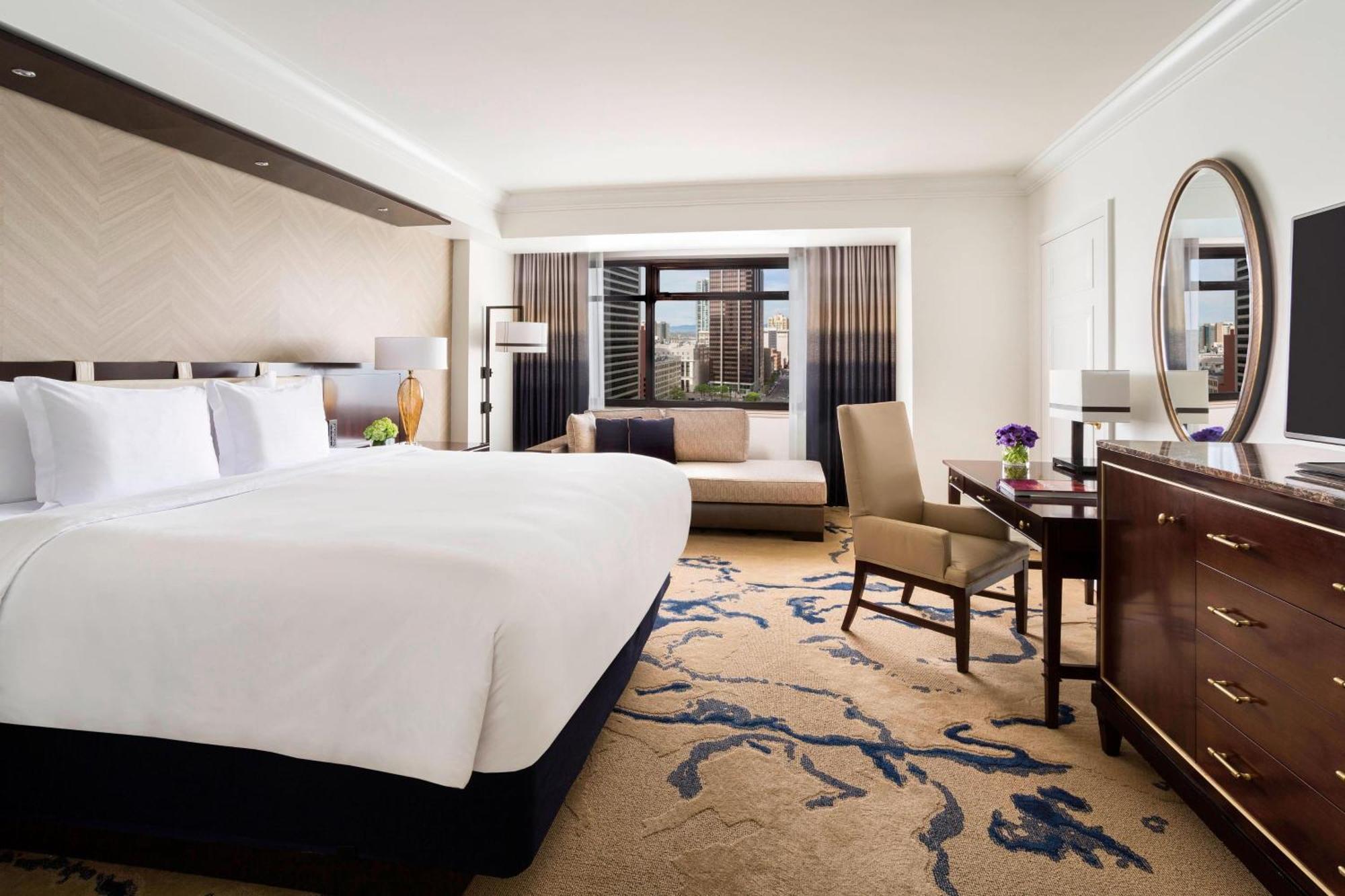 Guest room, 1 King Bed, City view,1586836992:JPEG
