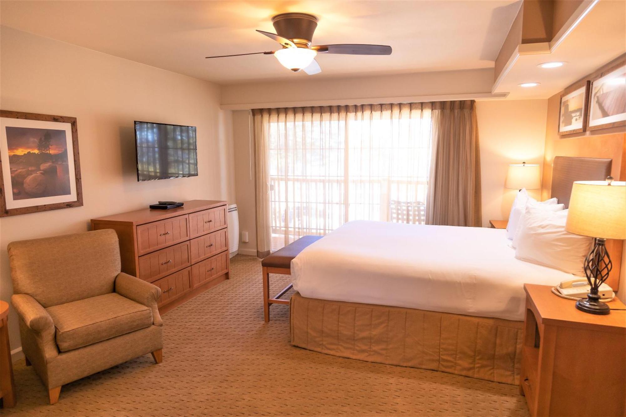 Deluxe One-Bedroom Suite