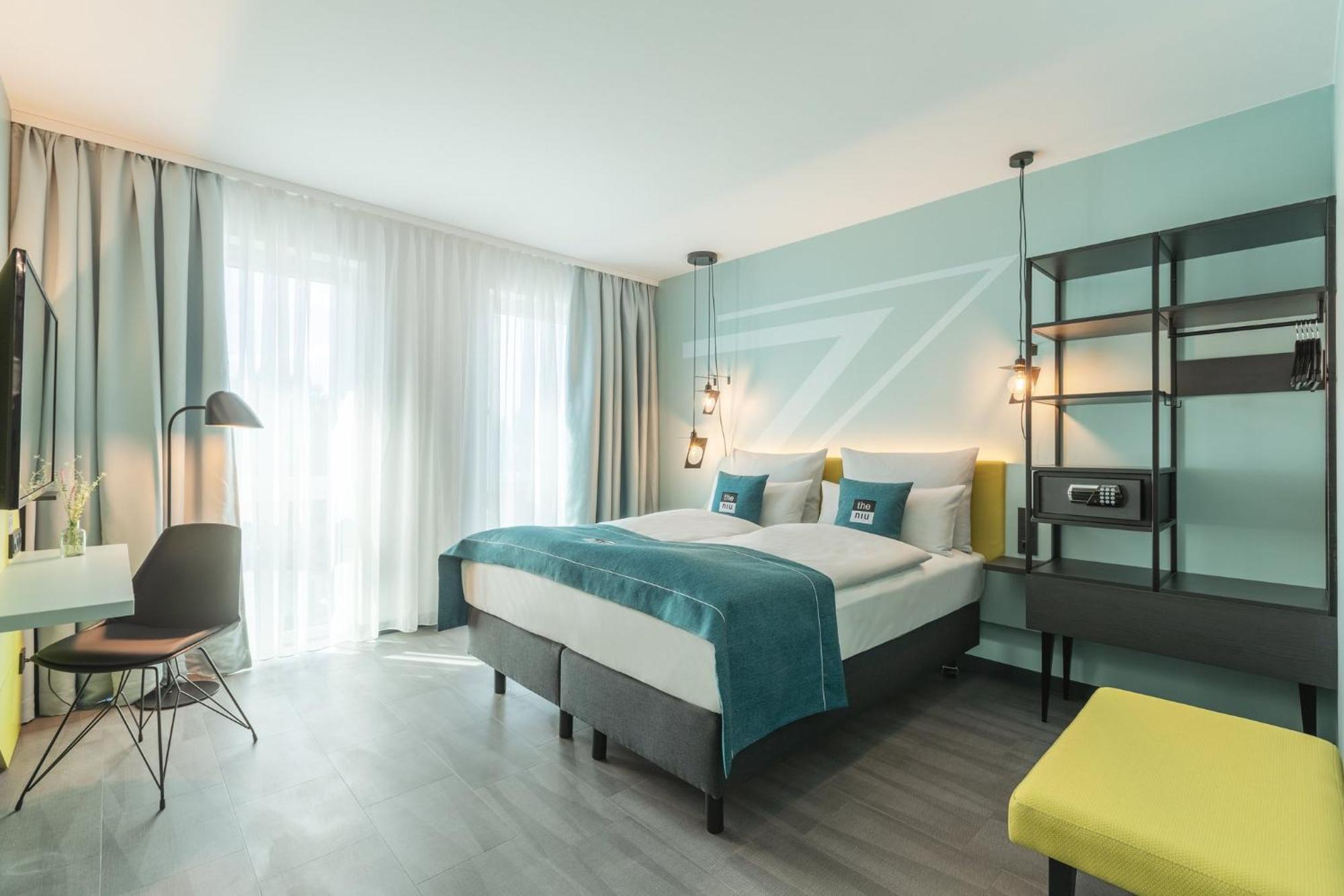 Premium Queen Room,1609790146:JPEG