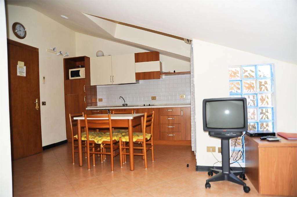One-Bedroom Apartment Sea View