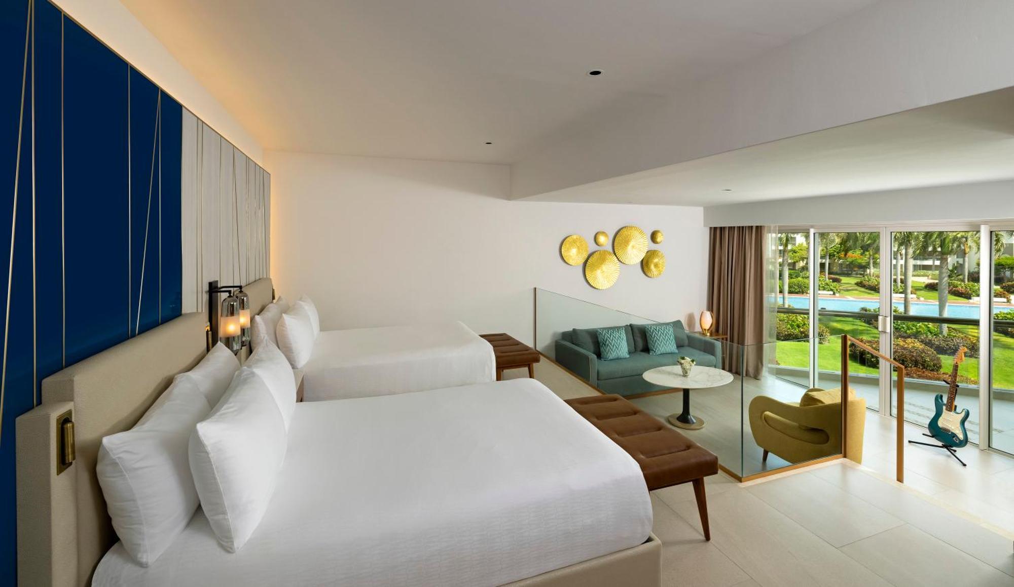 Caribbean Suite Double & Sofa