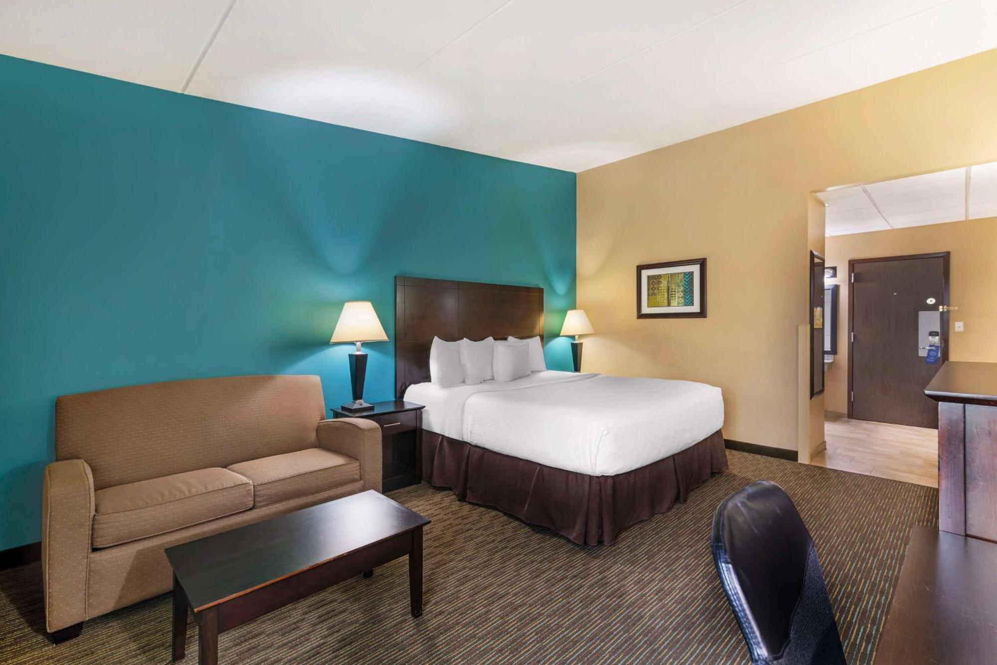 King Room with Sofa Bed