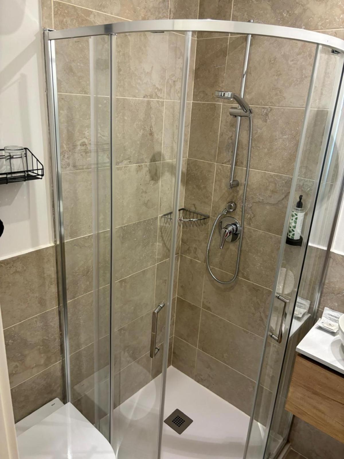 Habitación Individual con baño privado