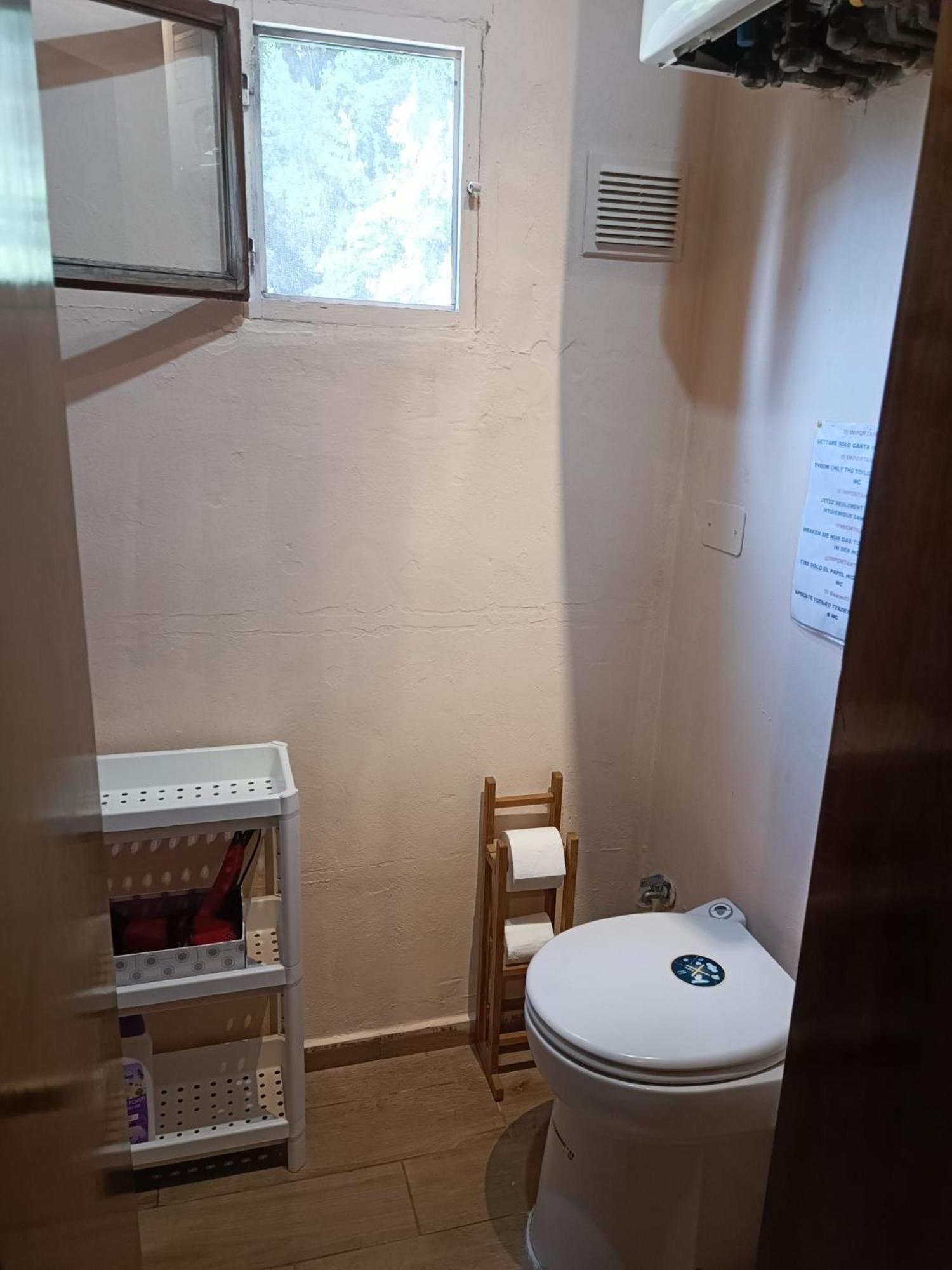 Double or Twin Room Private Bathroom
