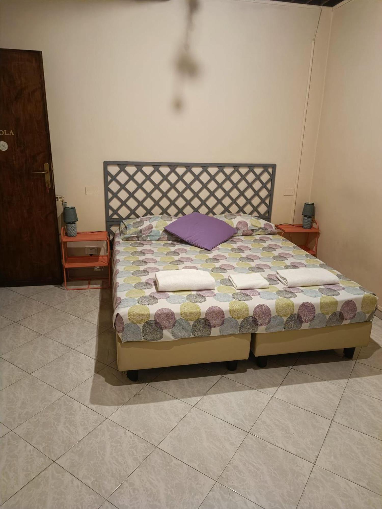 Double or Twin Room Private Bathroom