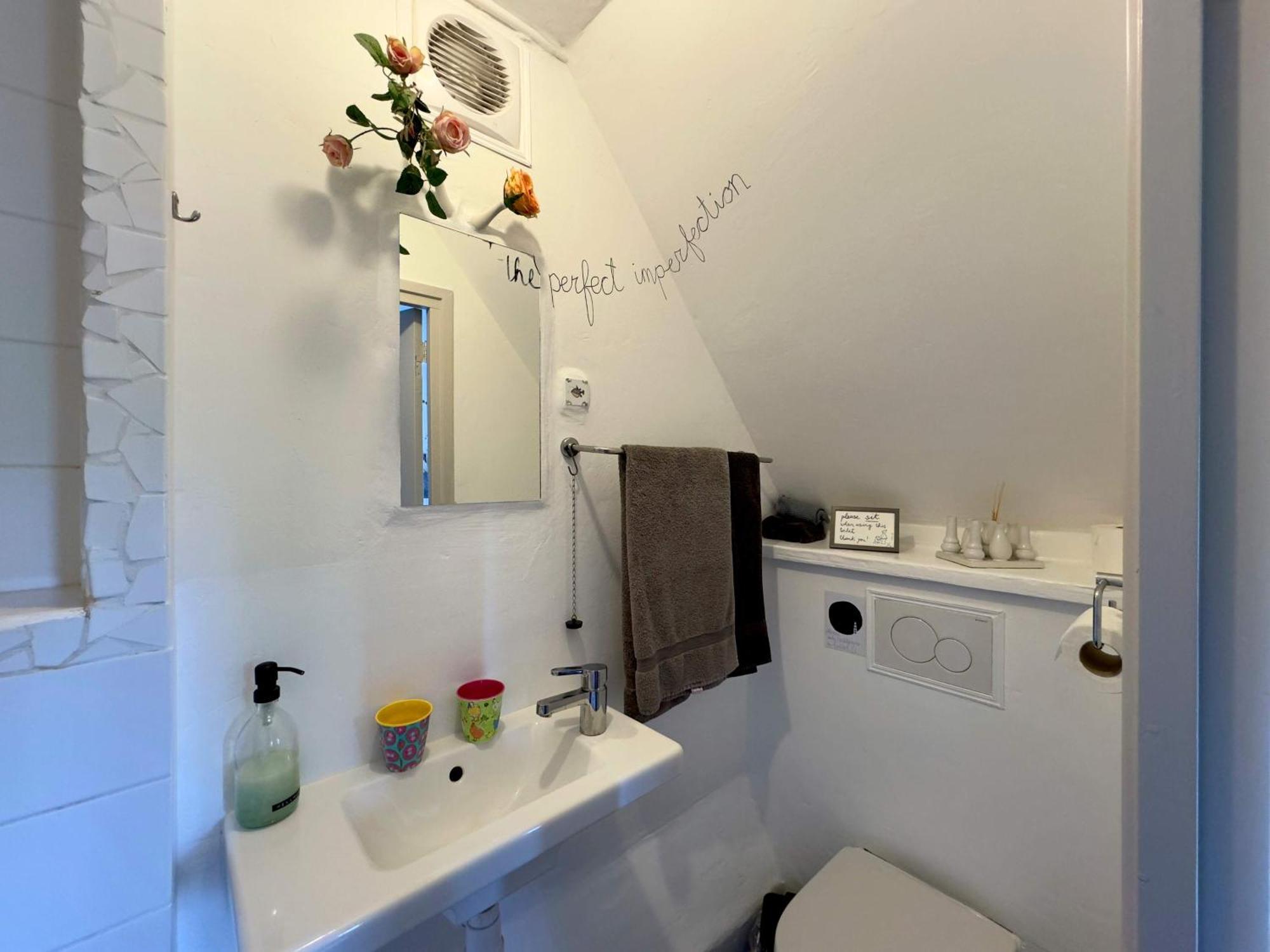 Double or Twin Room Private Bathroom