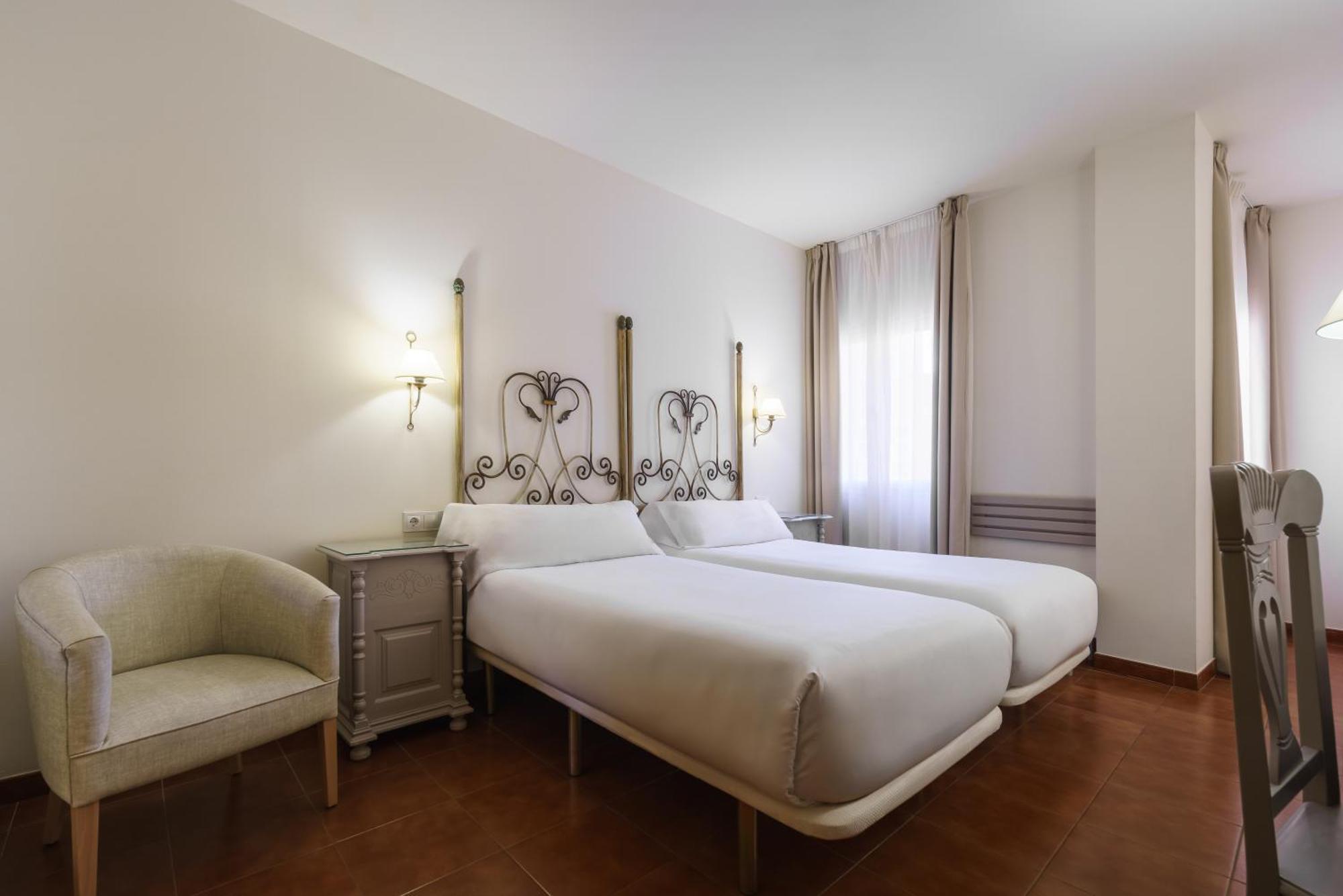 Classic Triple Room,1610830053:JPEG