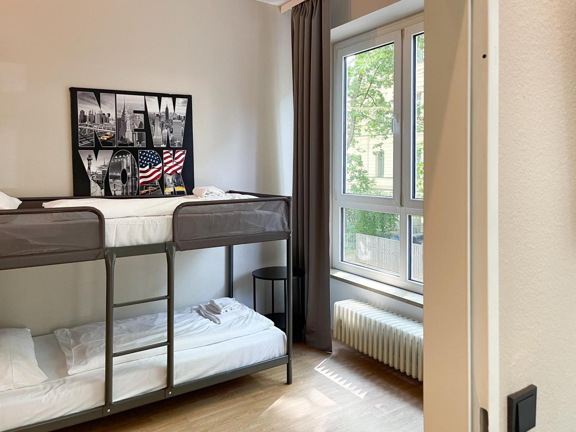 Multiple bed room up to