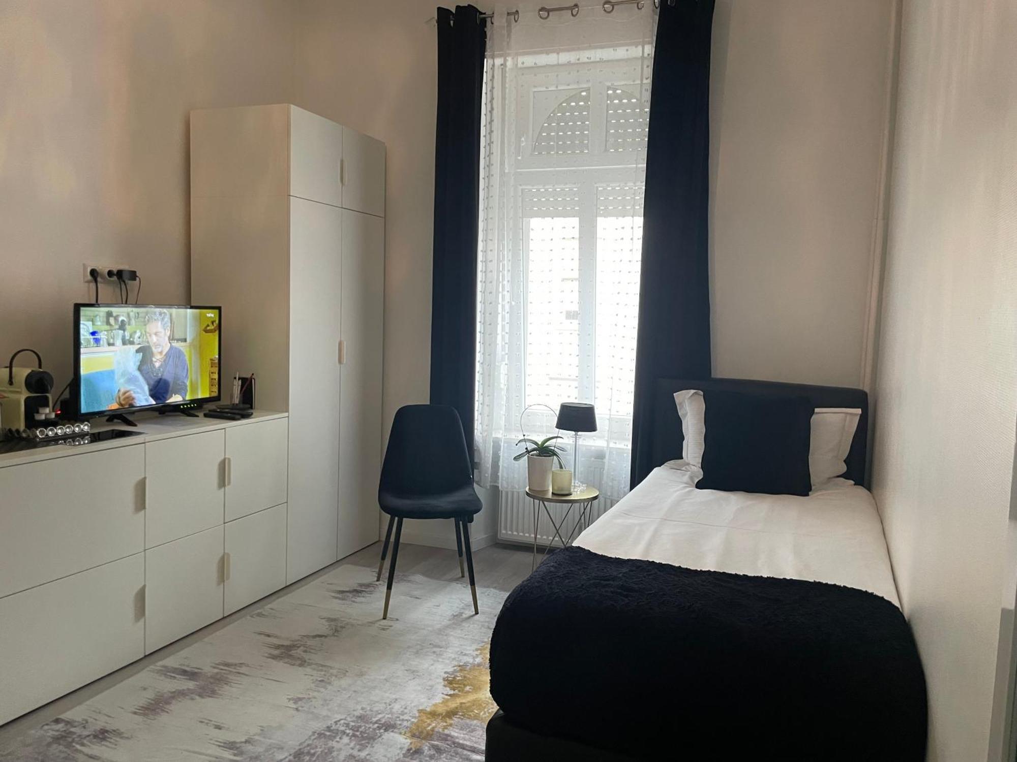 Deluxe Single Room