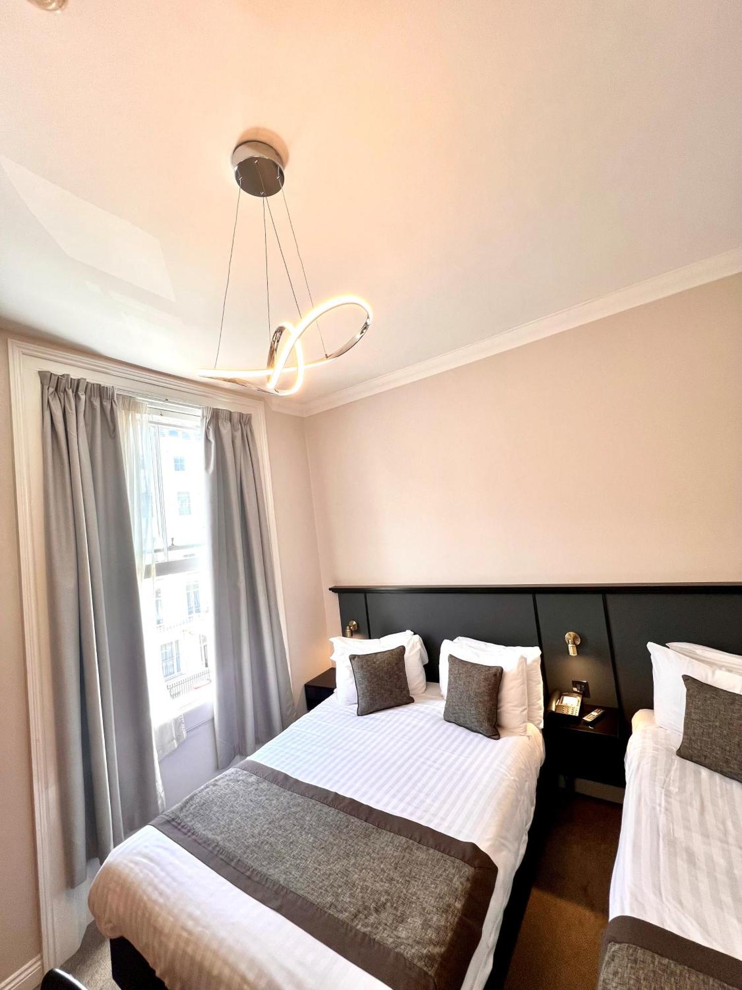 Family Room One Double Bed One Single Bed Non-Smoking