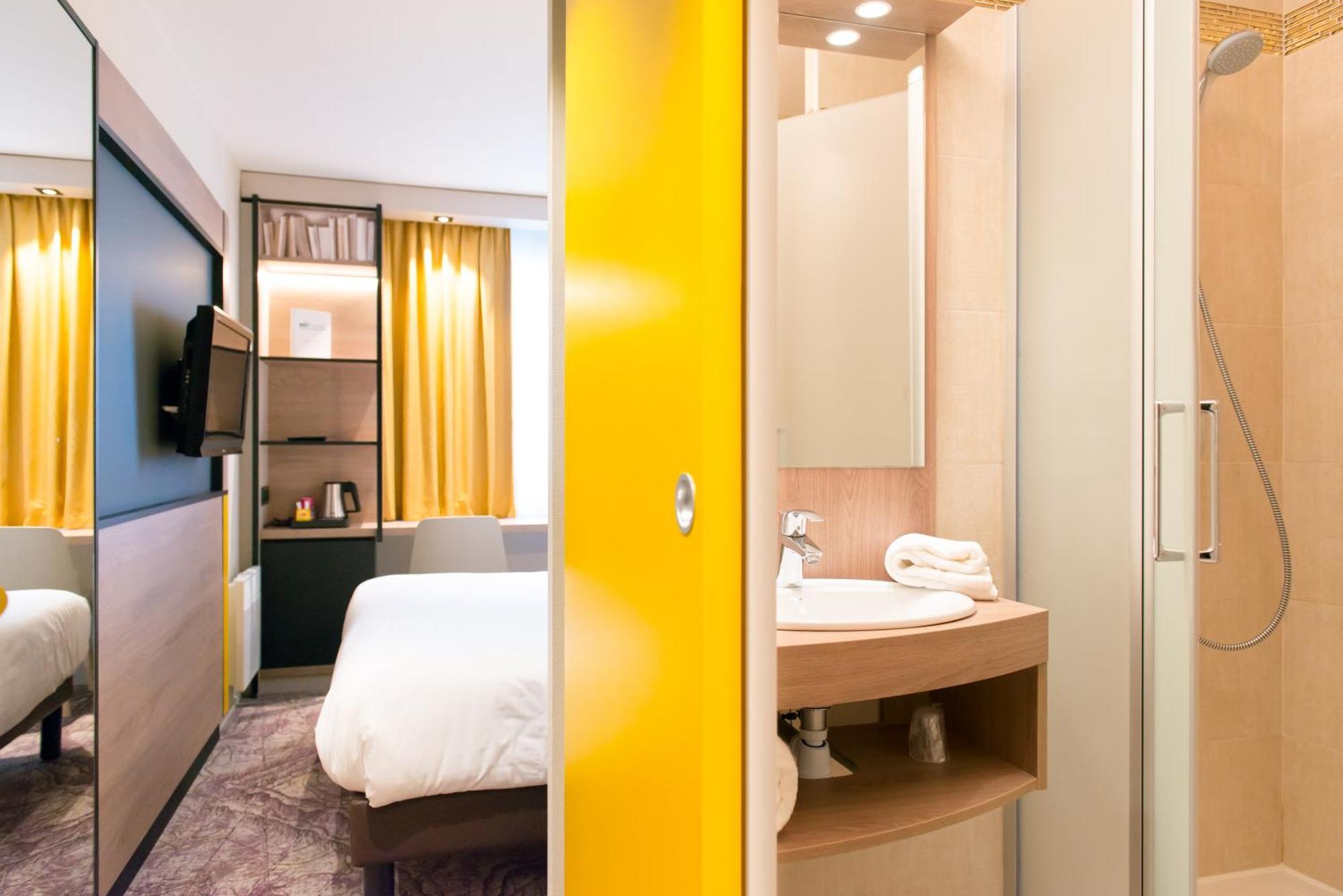 Twin Room,1611052927:JPEG