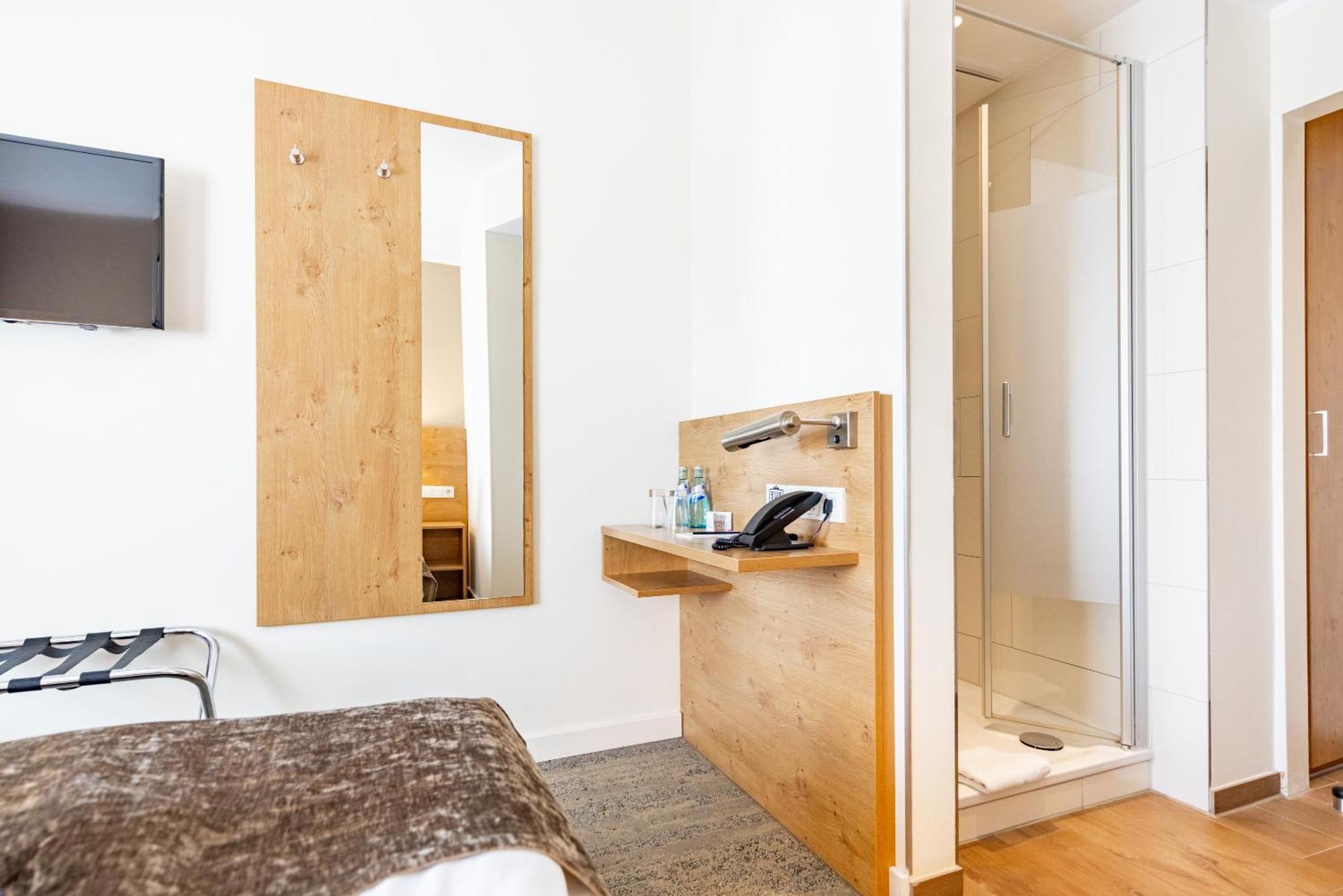 Standard Double Room,1611057340:JPEG