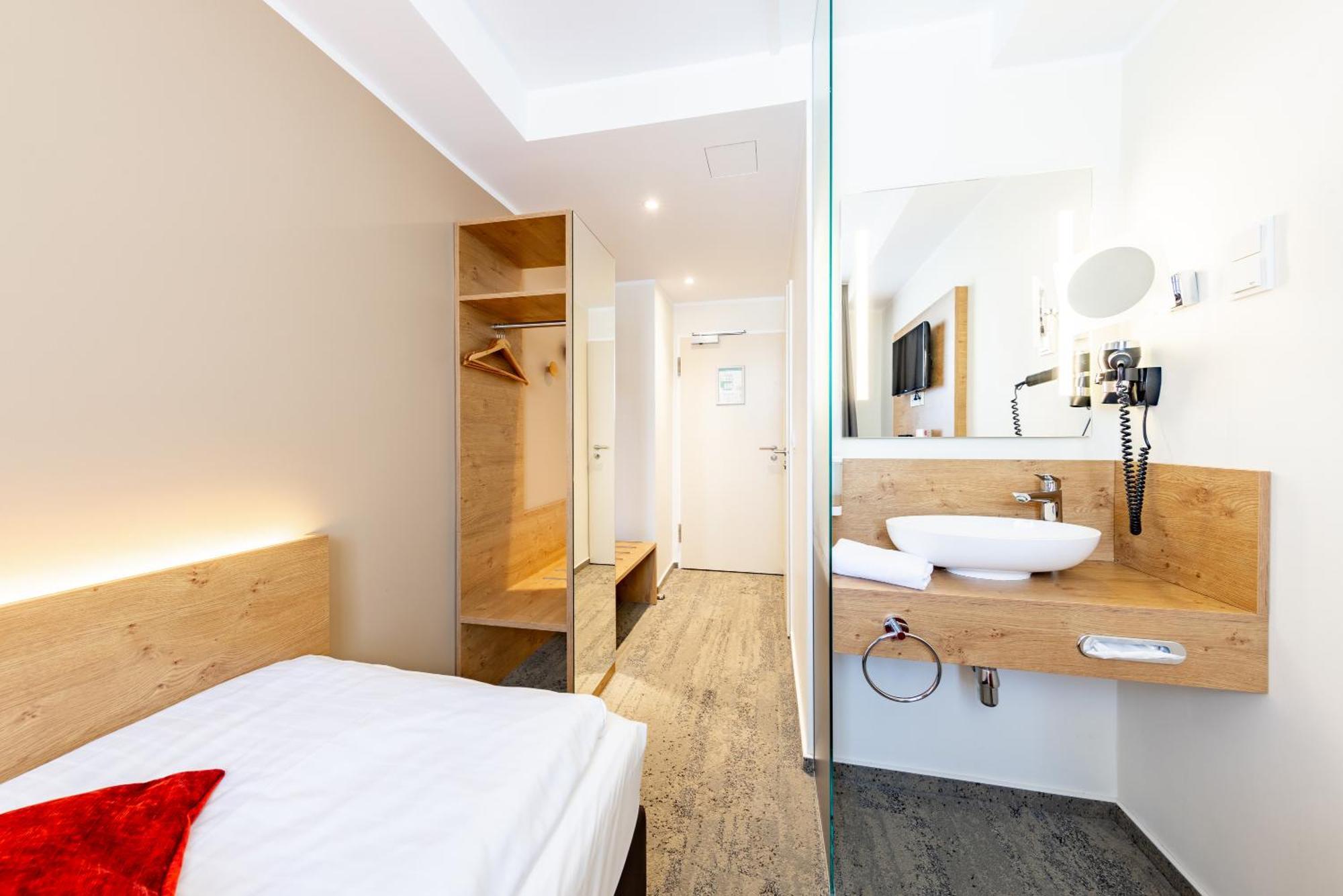 Standard Single Room
