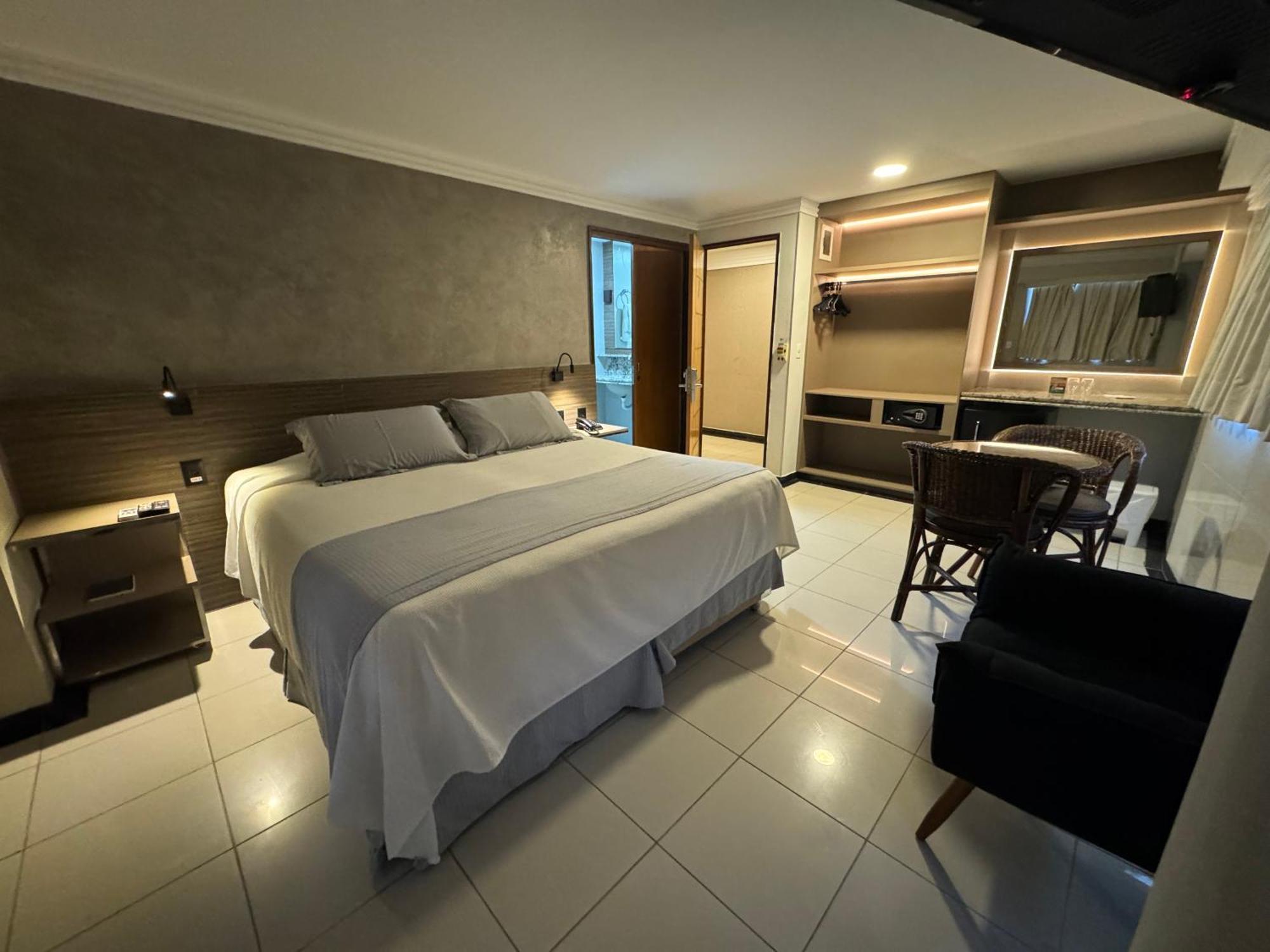 Luxury Double Room Frontal Sea View,1611059499:JPEG