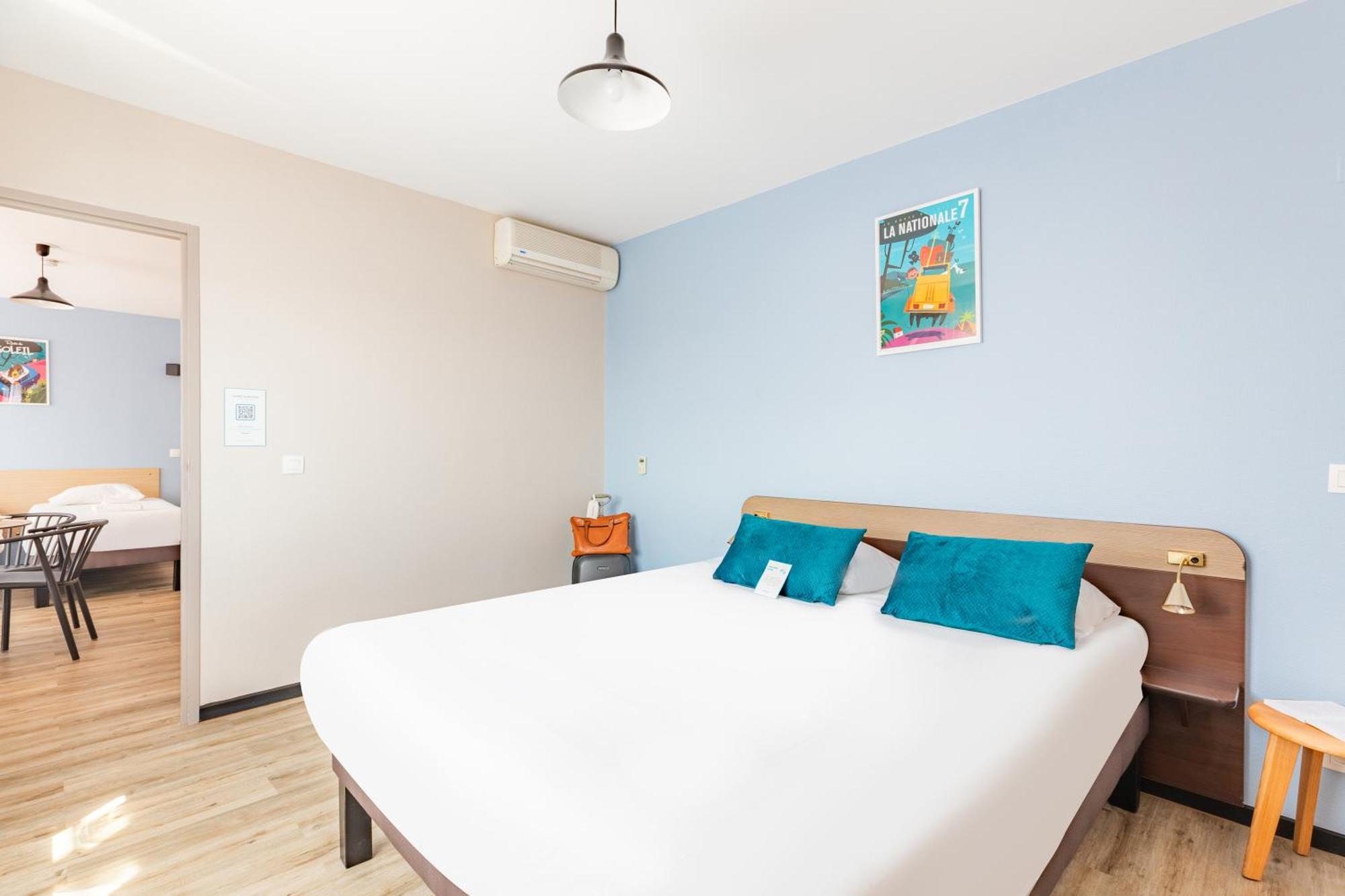 One-Bedroom Apartment,1611077935:JPEG