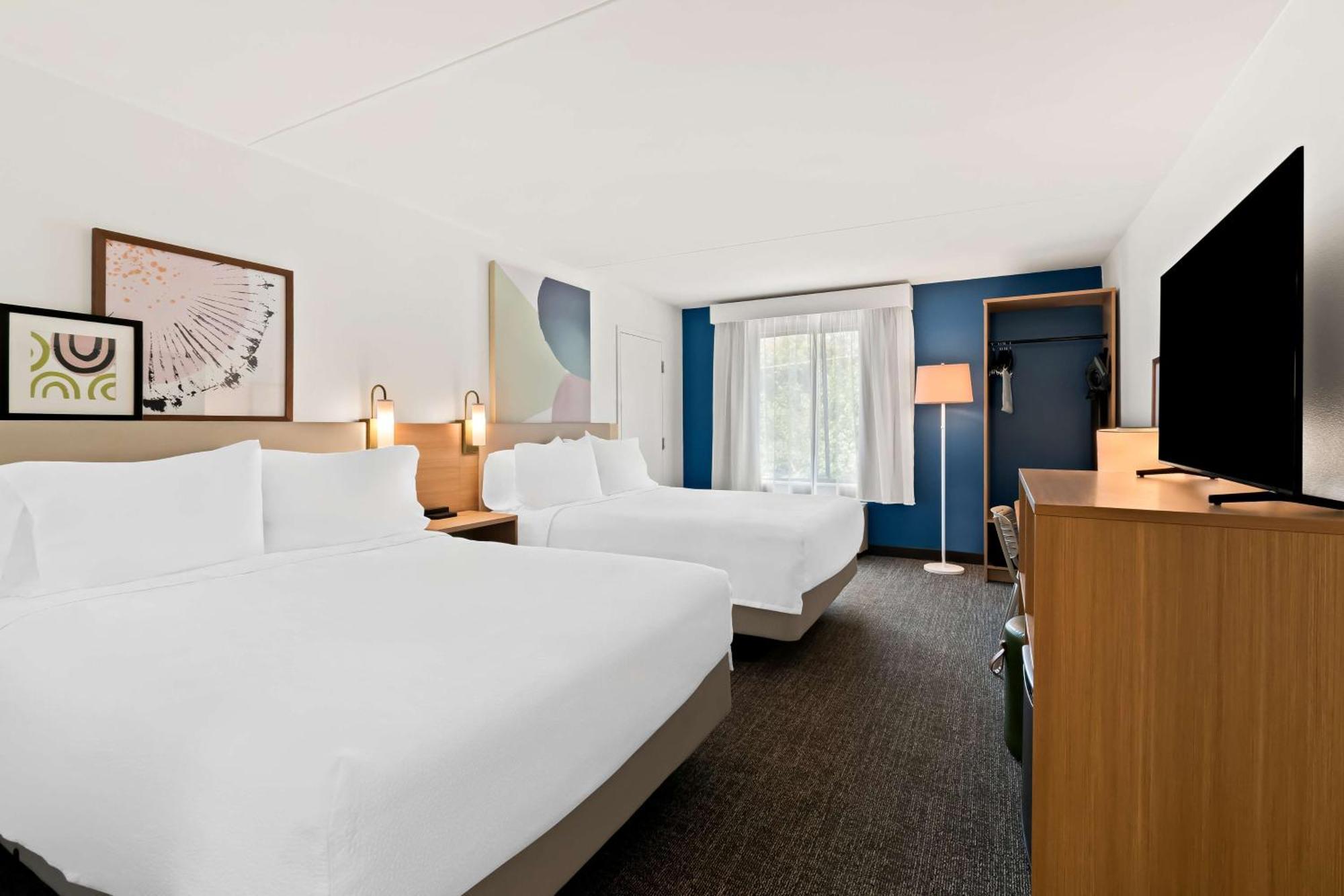 Queen Room Two Queen Beds