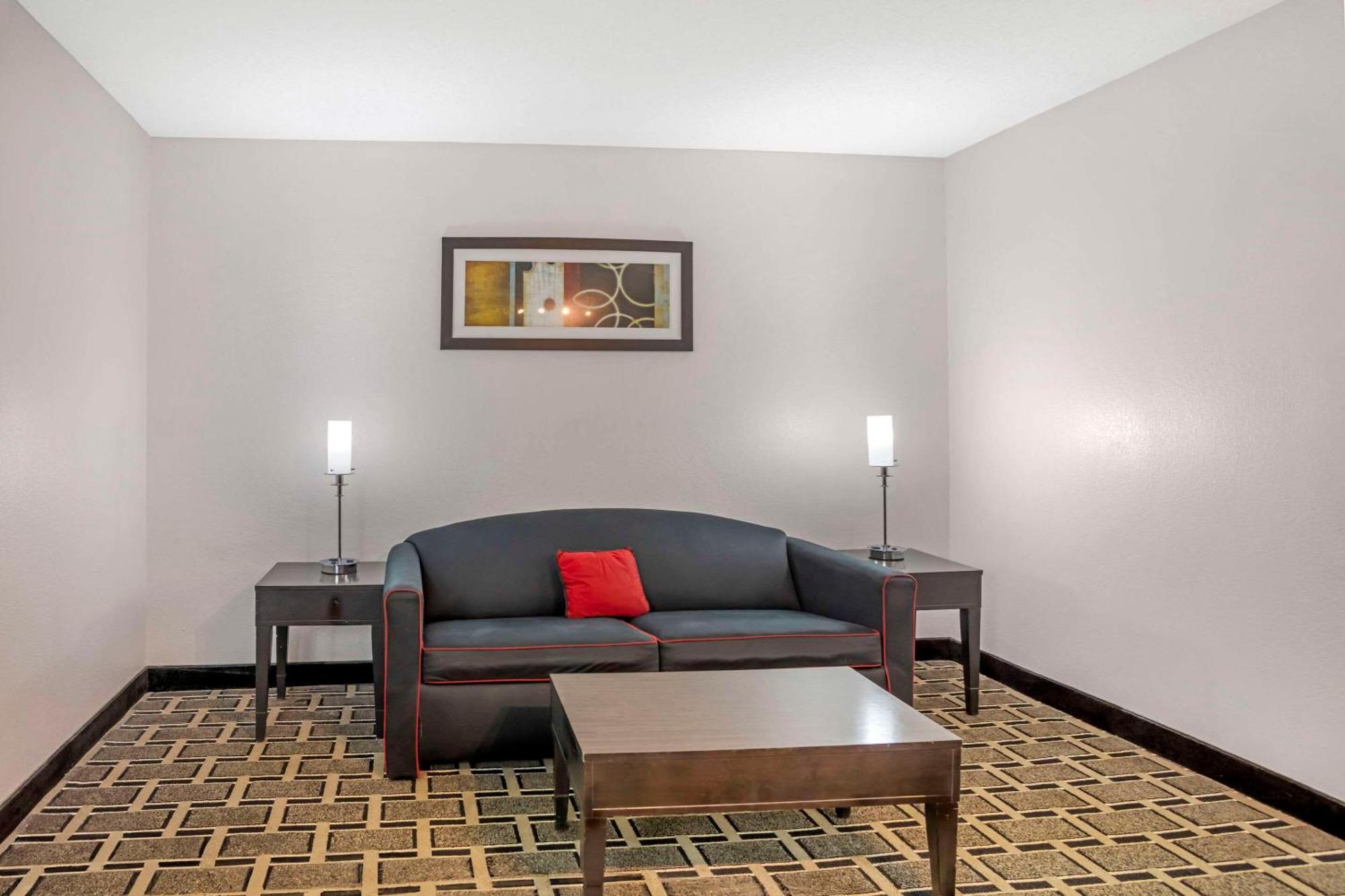 Double Suite Two Double Beds Non-Smoking