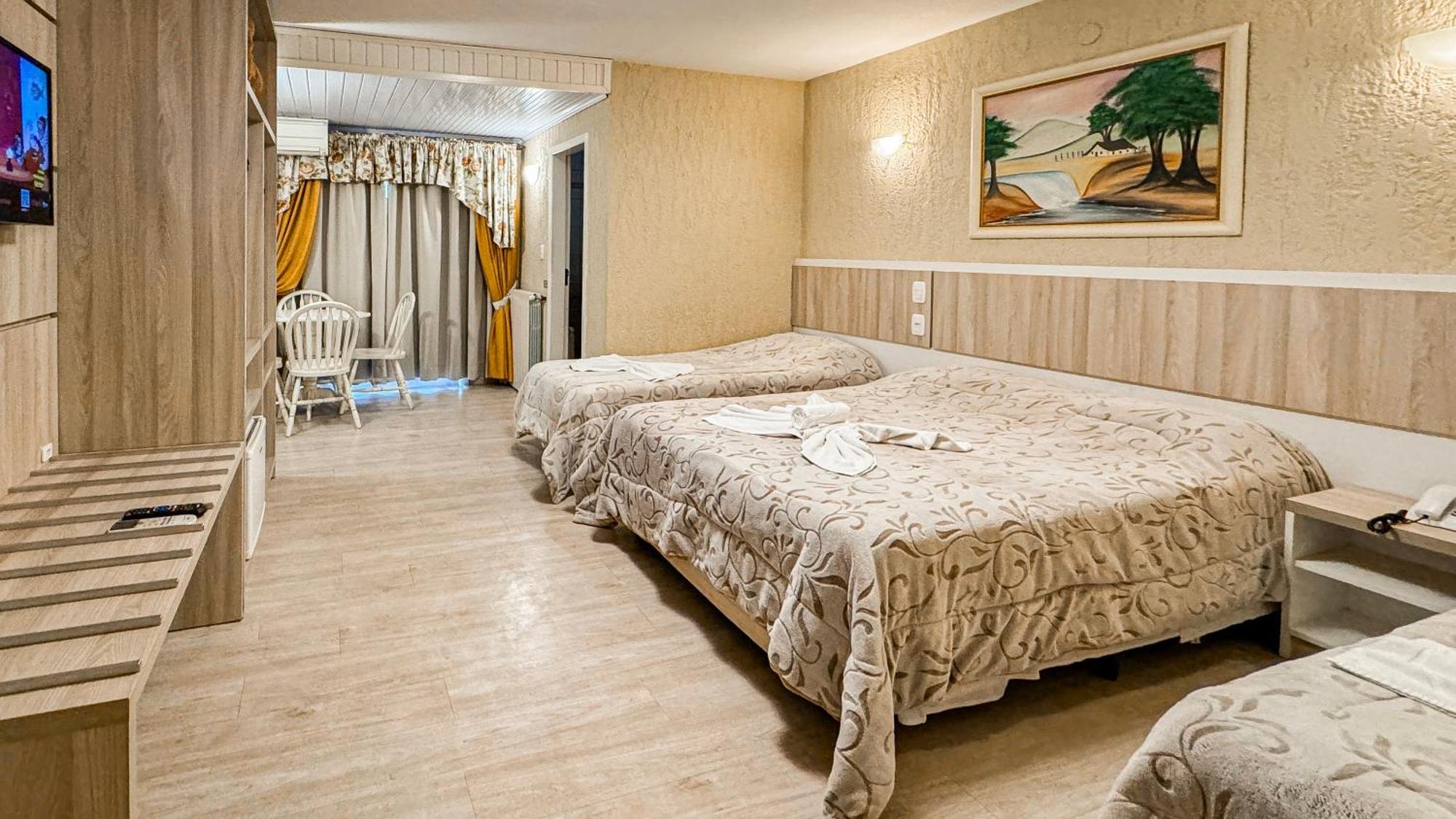 Luxury Quadruple Room,1611118430:JPEG