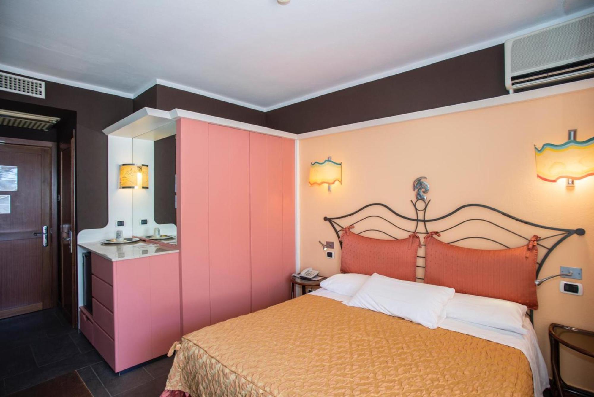 Double or Twin Room Balcony