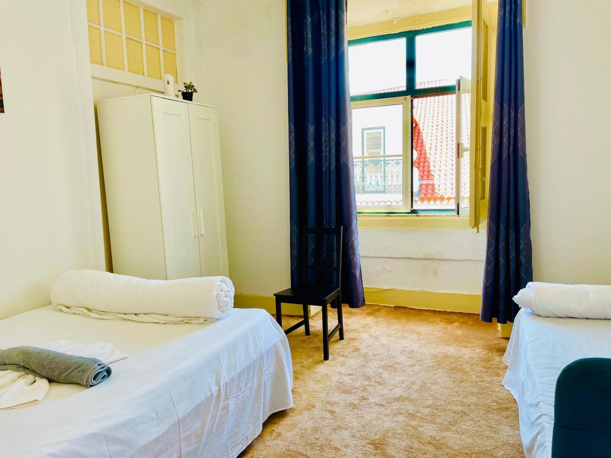 Deluxe Room,1611160922:JPEG