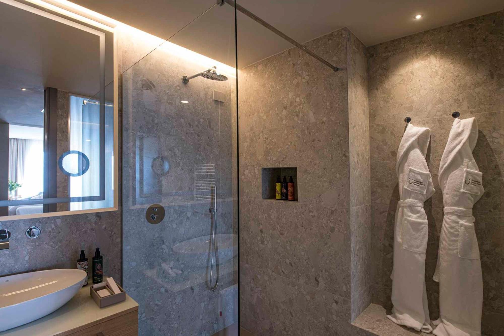 Deluxe Double Room River View One-time SPA access