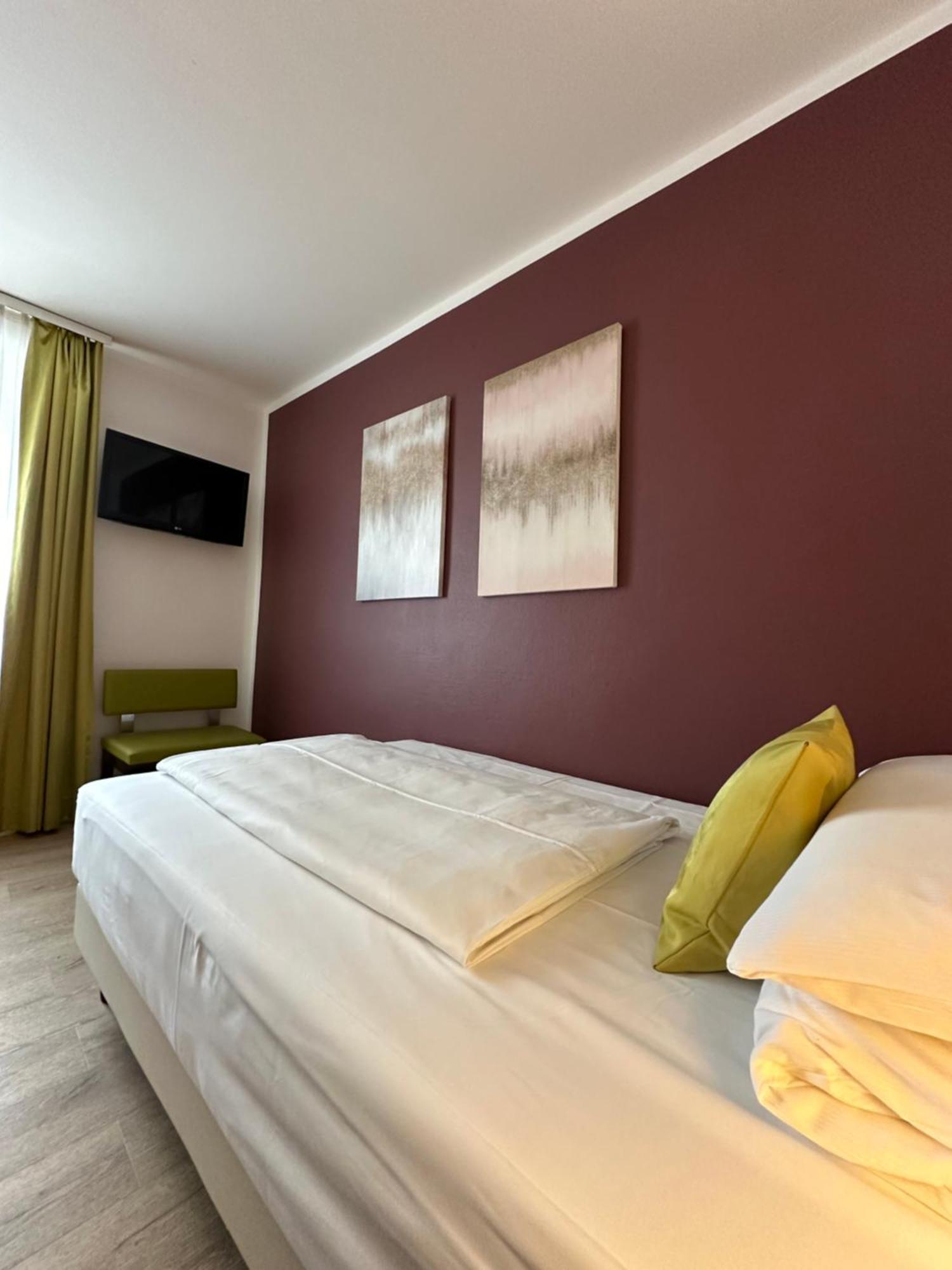 Deluxe Single Room