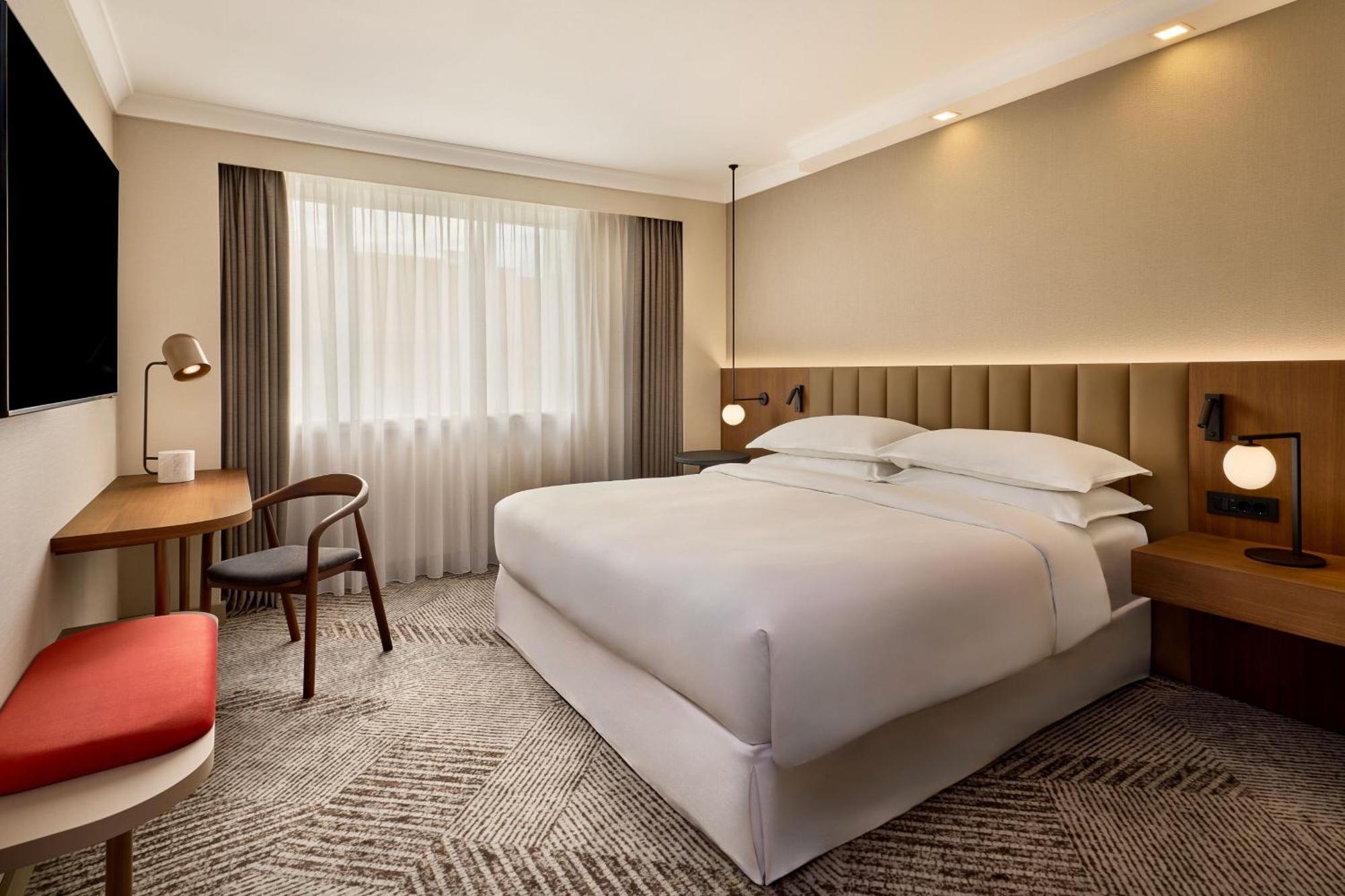 Classic Suite 1 Bedroom 2 room Suite 1 King