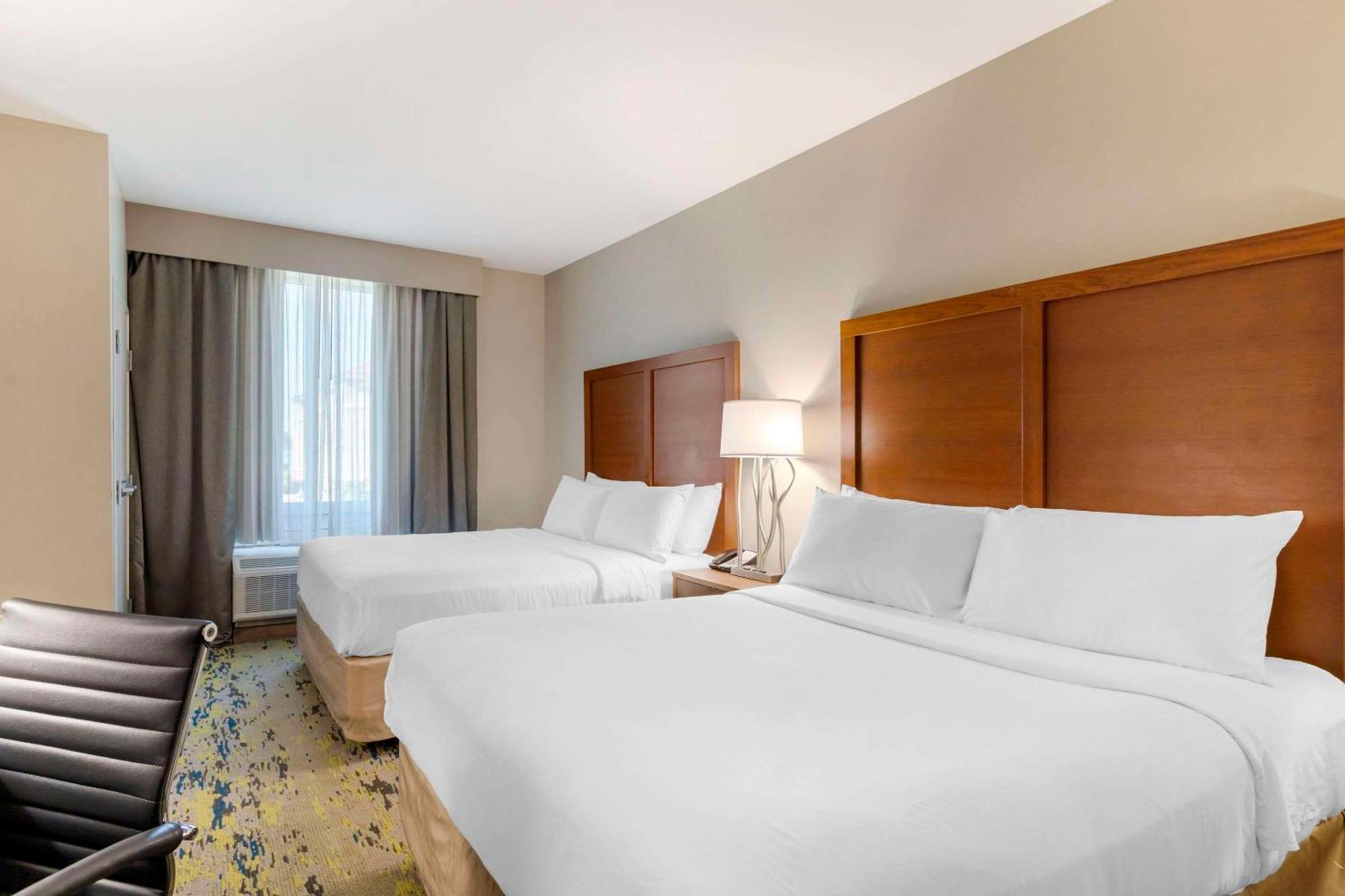 Queen Room with Two Queen Beds - Non-Smoking